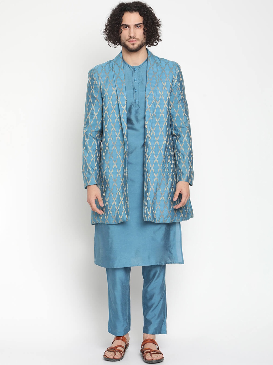 

Abhishti Men Blue Buttoned Down Kurta