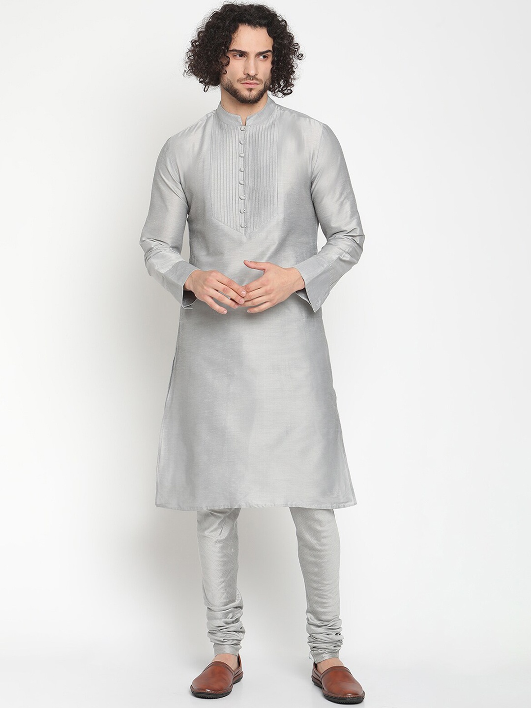 

Abhishti Banarasi Kurta With Space Tucked Yoke, Grey