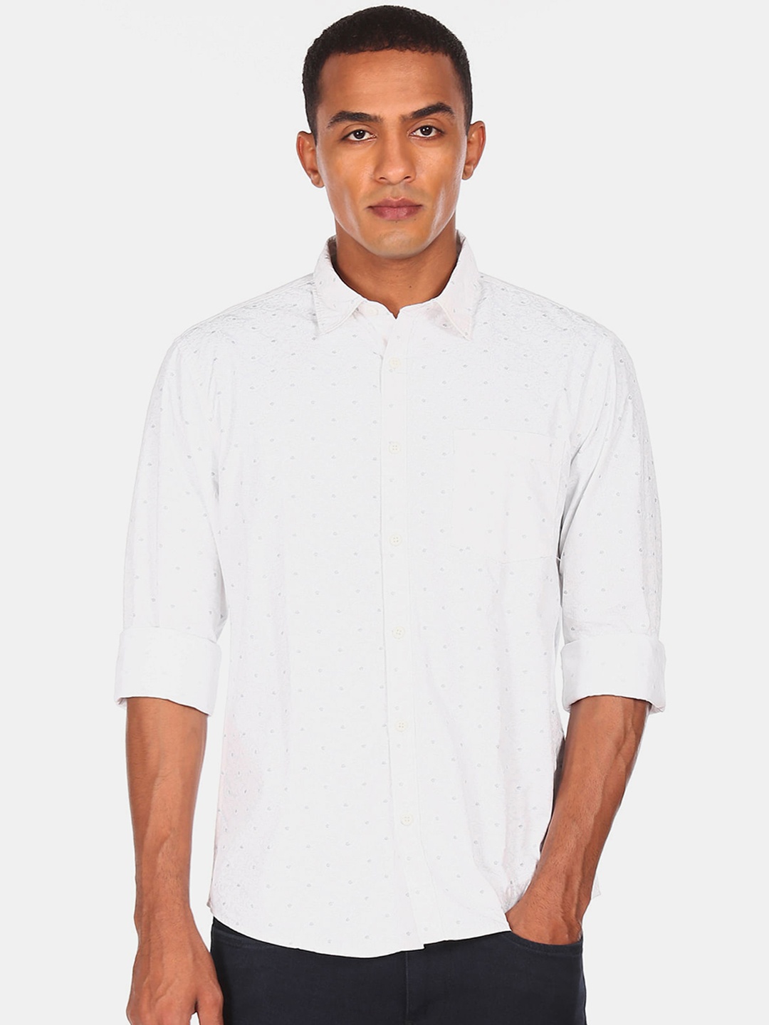 

Ruggers Men White Micro Ditsy Printed Regular Fit Cotton Casual Shirt