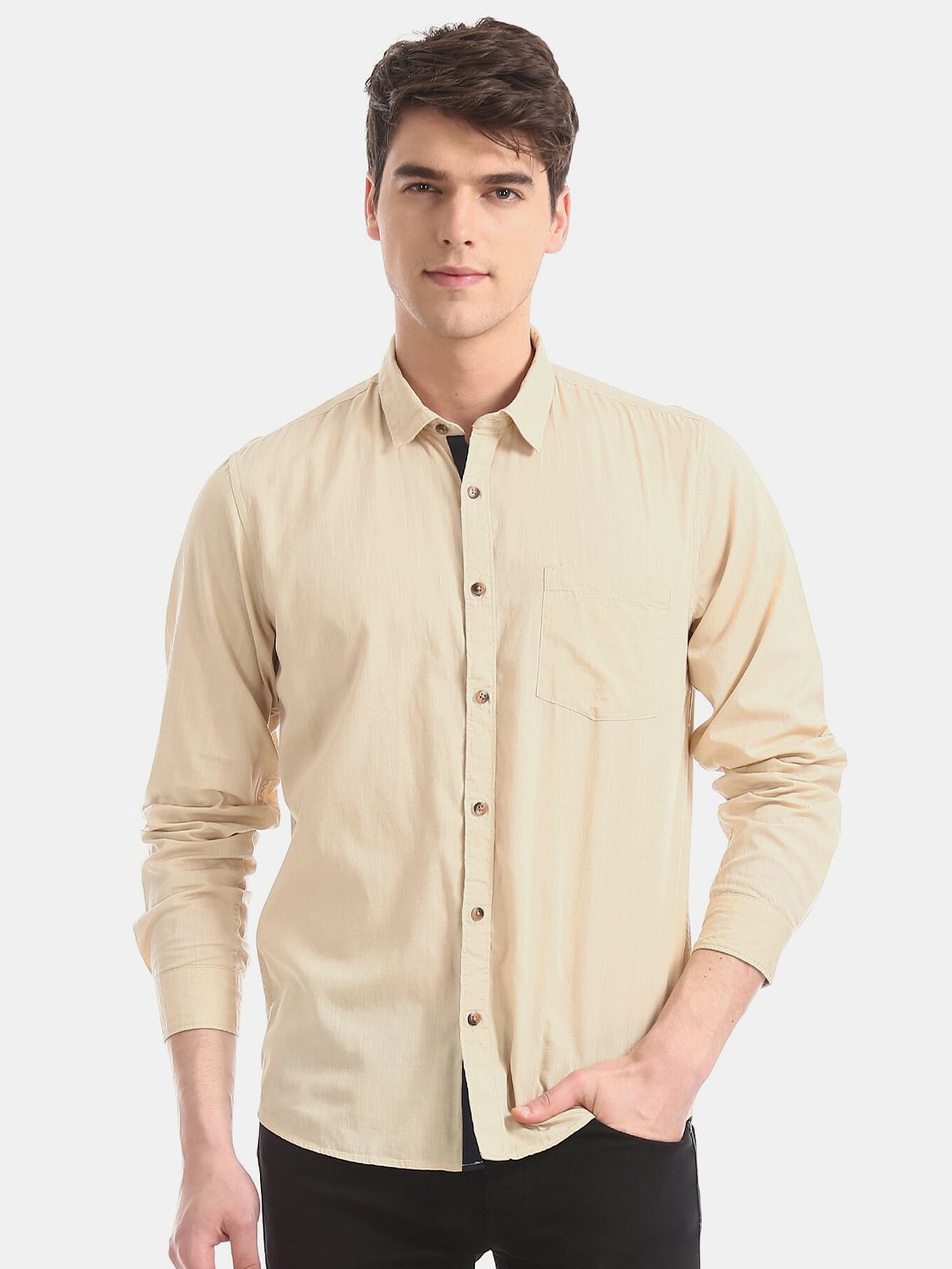 

Ruggers Men Beige Solid Casual Shirt
