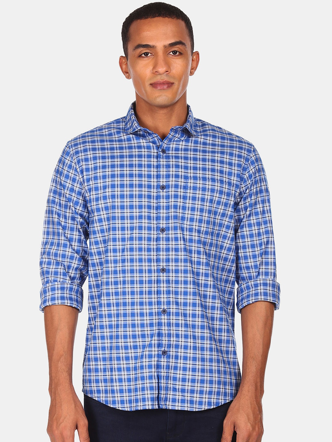 

Ruggers Men Blue Checked Casual Shirt