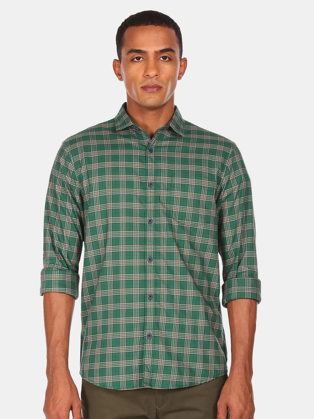 

Ruggers Men Green Checked Casual Shirt