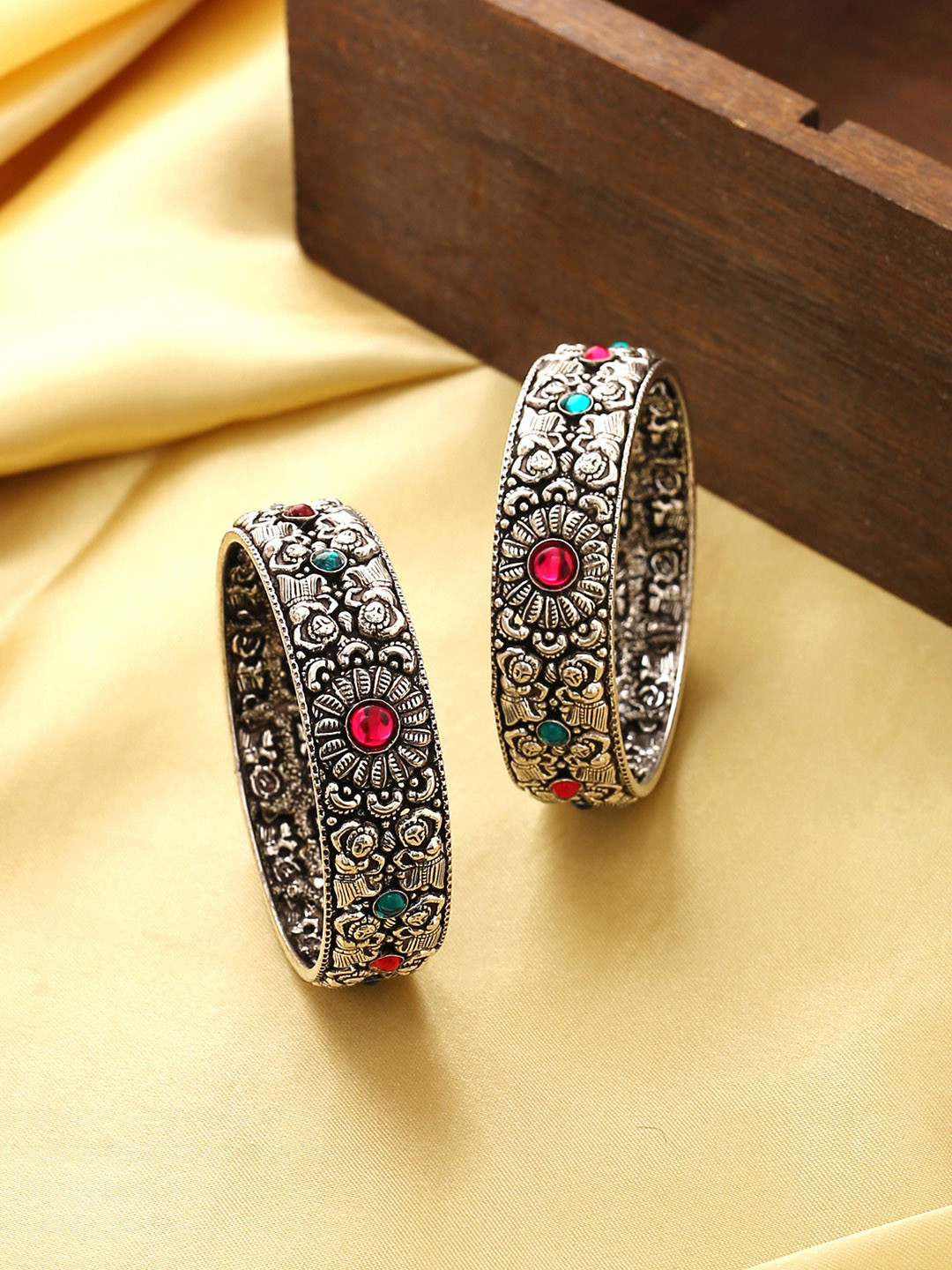 

Yellow Chimes Set Of 2 Oxidised Silver-Plated & Kundan Stone-Studded Bangles