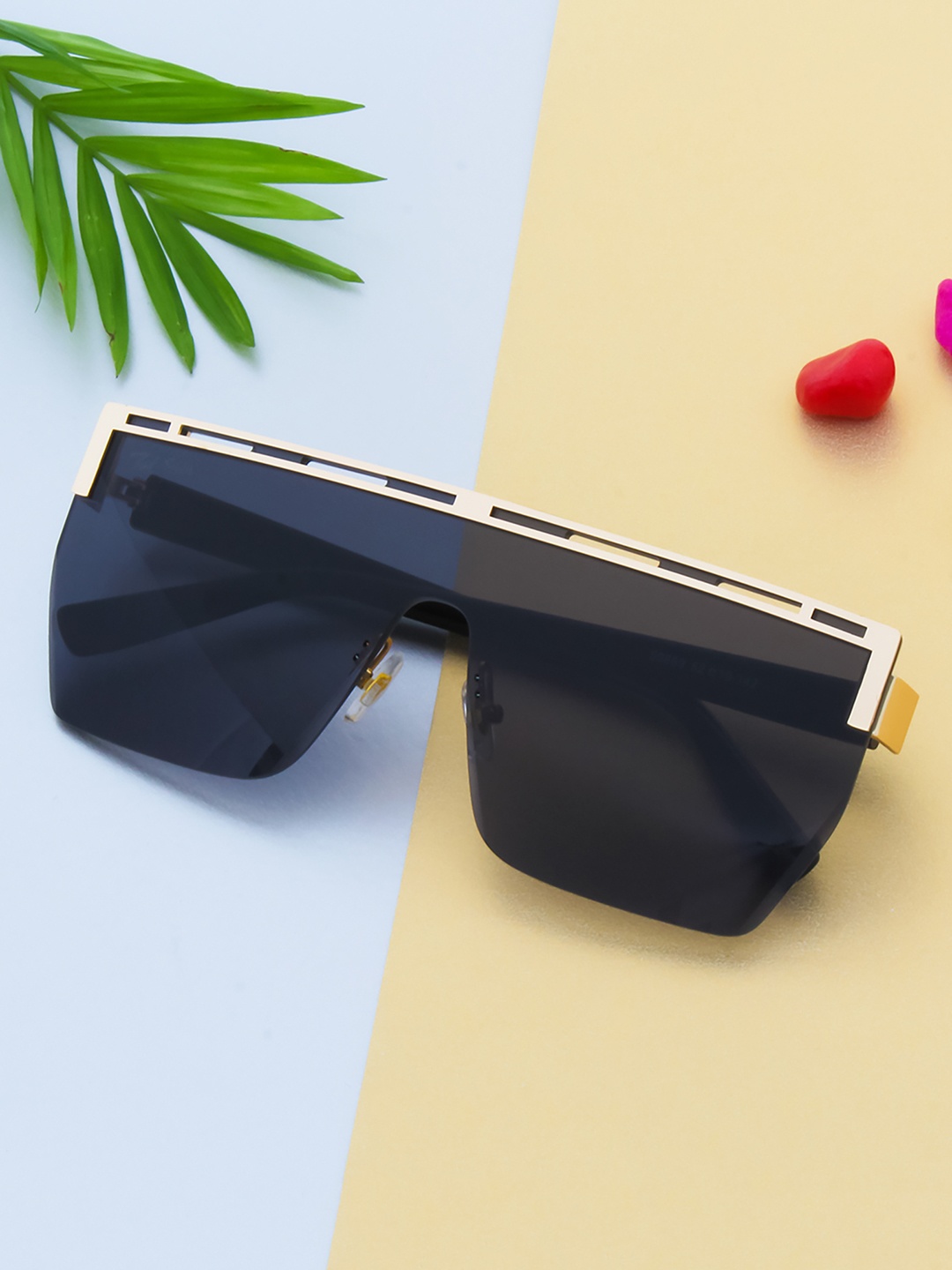 

Ted Smith Unisex Grey Lens & Gold-Toned Shield Sunglasses with UV Protected Lens STORM_C1