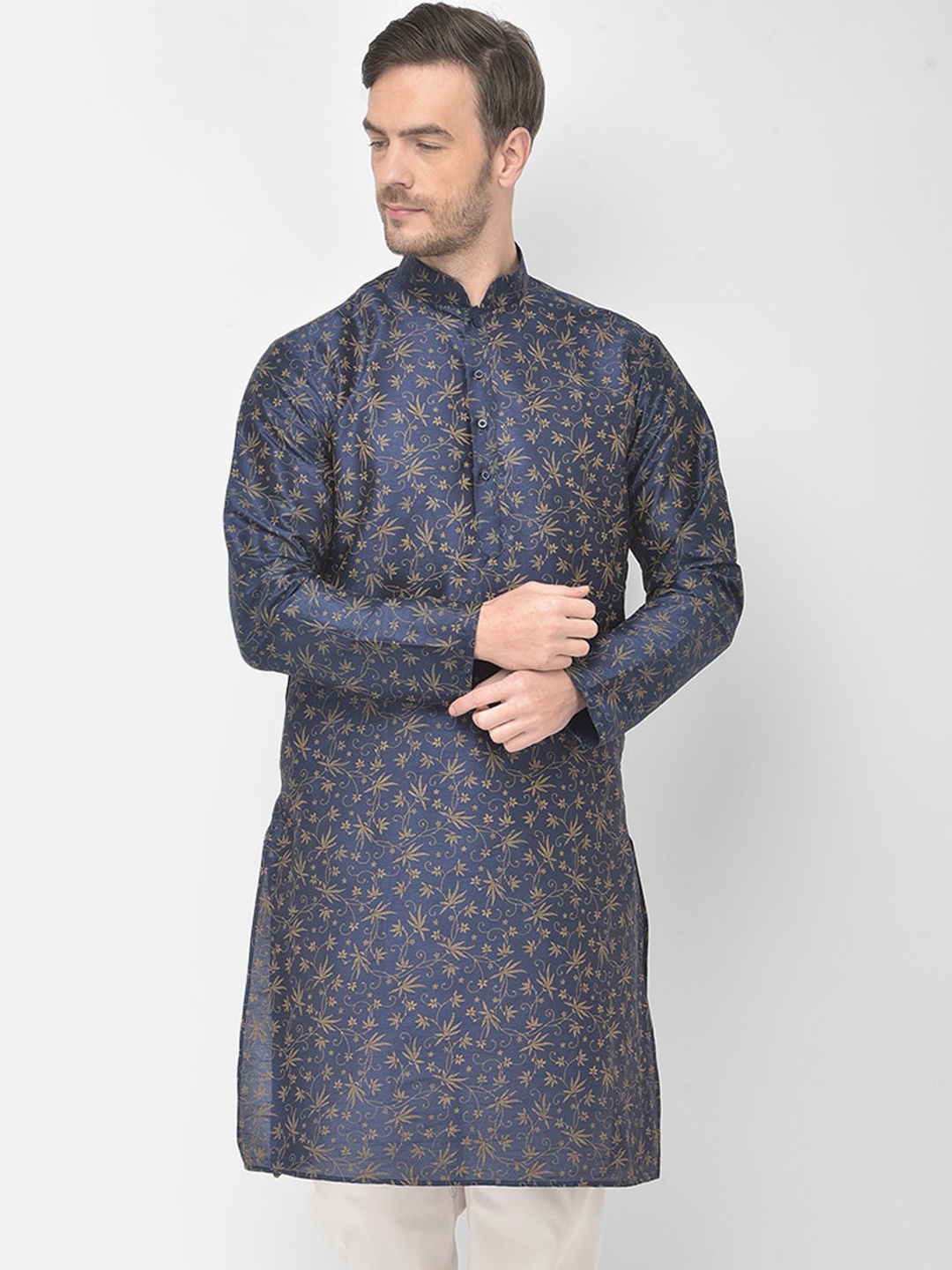 

SG LEMAN Men Navy Blue Floral Printed Raw Silk Raw Silk Kurta