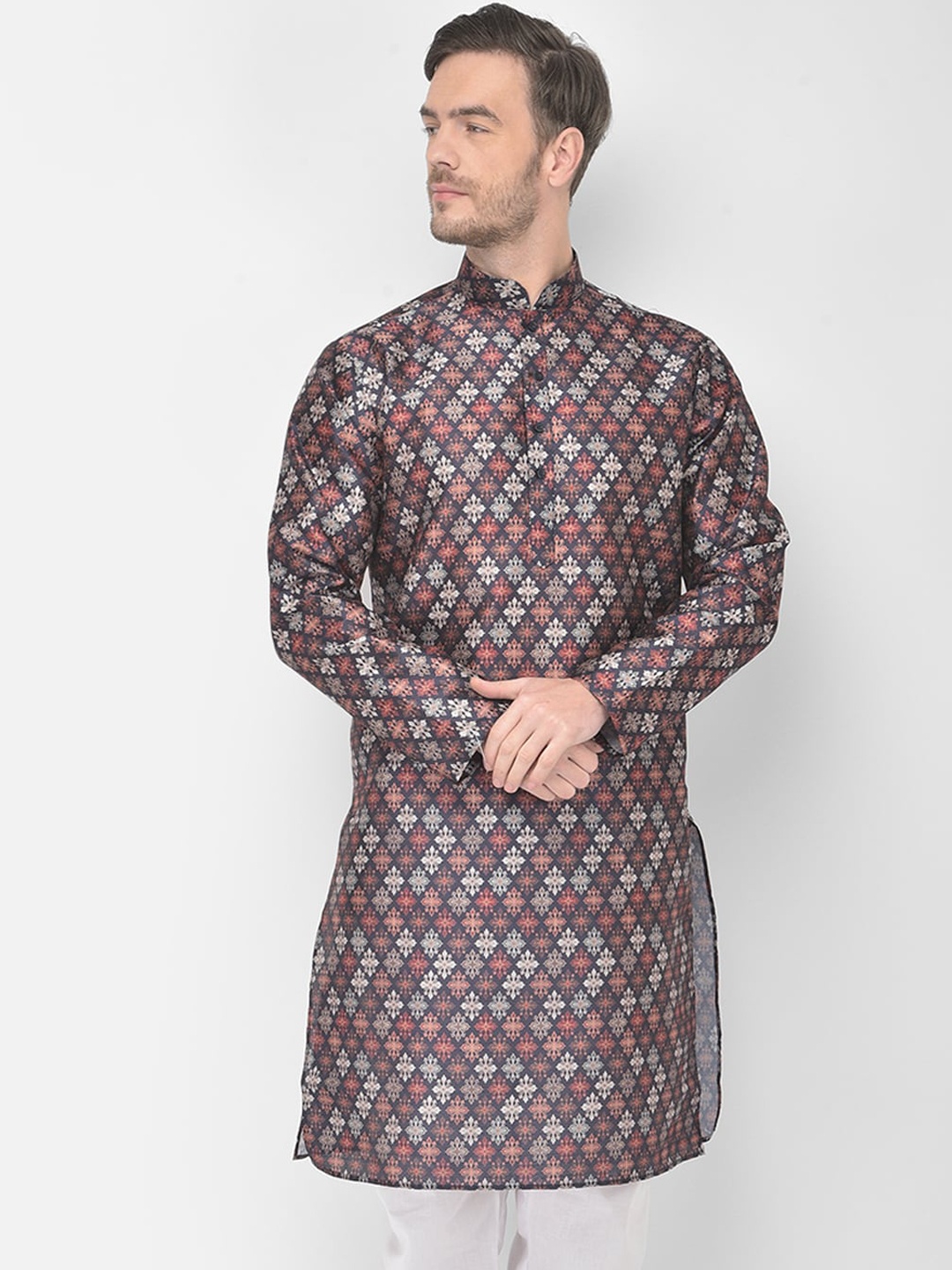 

SG LEMAN Men Navy Blue & Red Ethnic Motifs Printed Raw Silk Kurta
