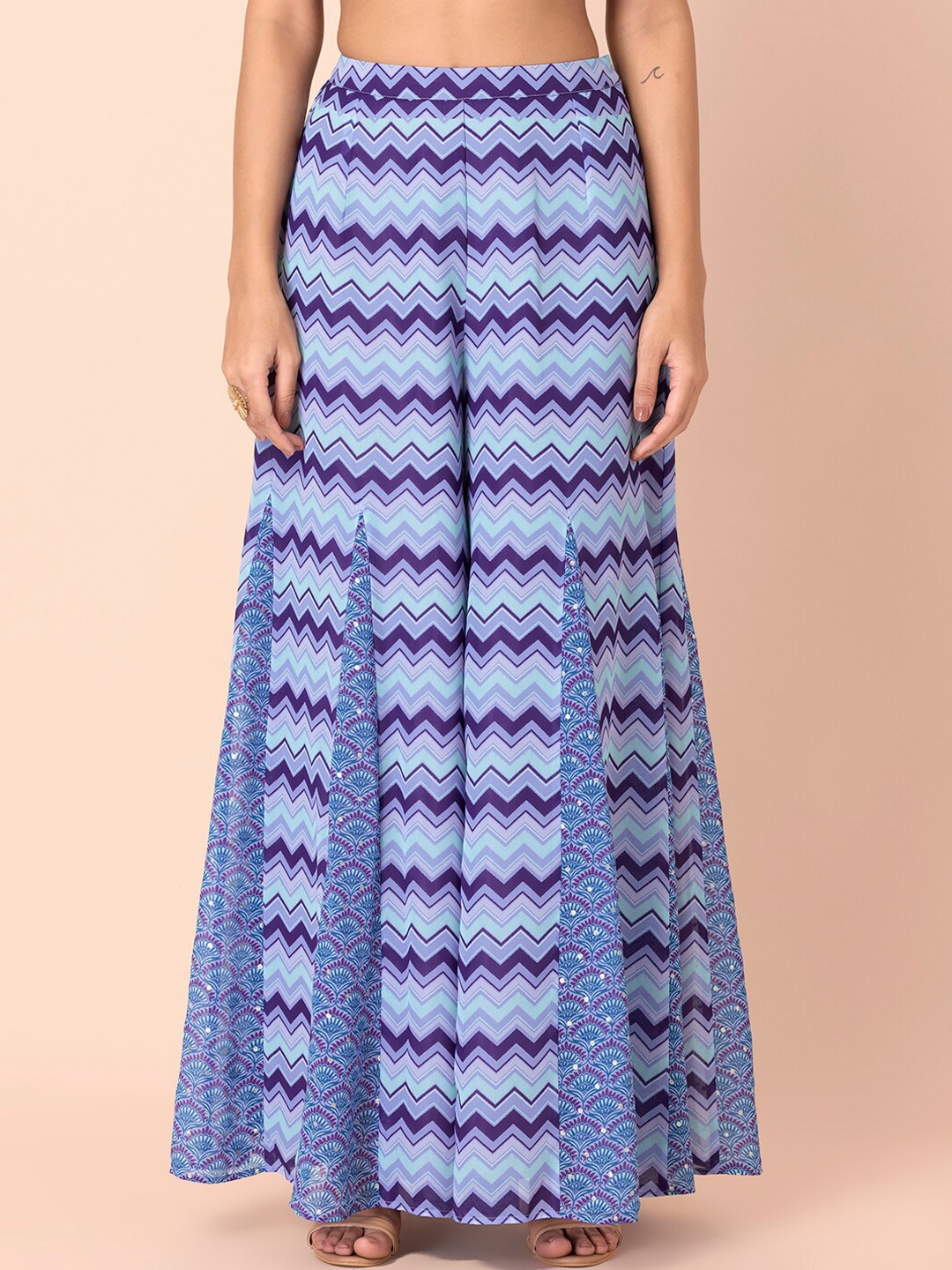 

INDYA Women Purple Chevron Printed Flared Palazzos