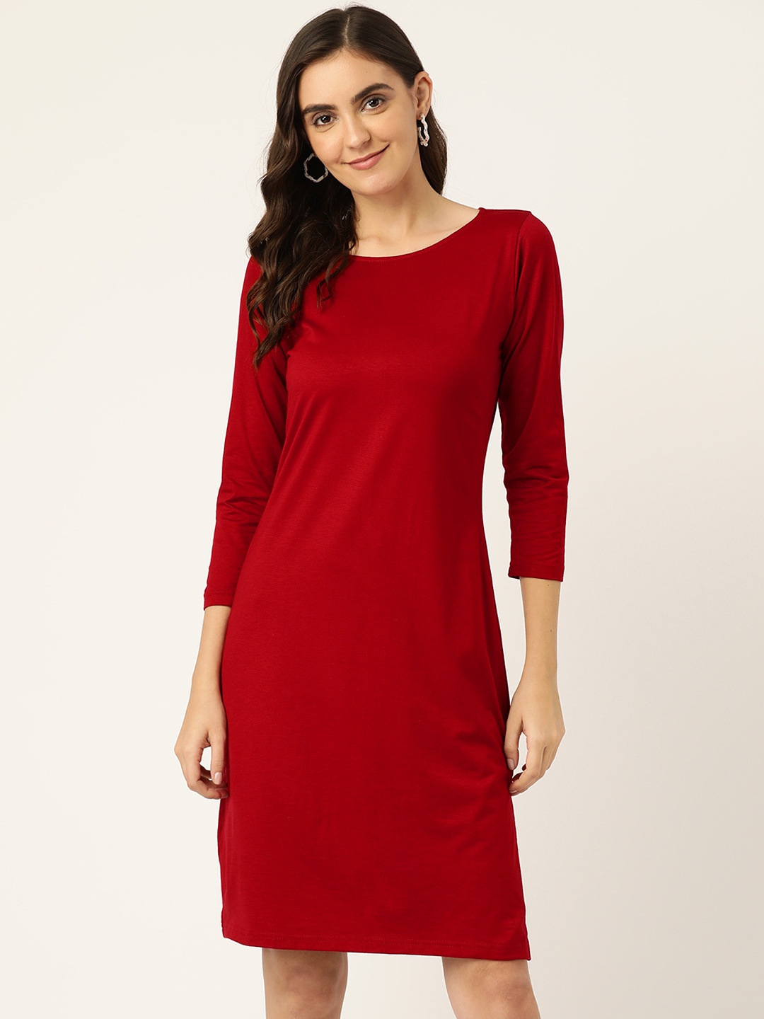 

BRINNS Red Solid Shift Dress