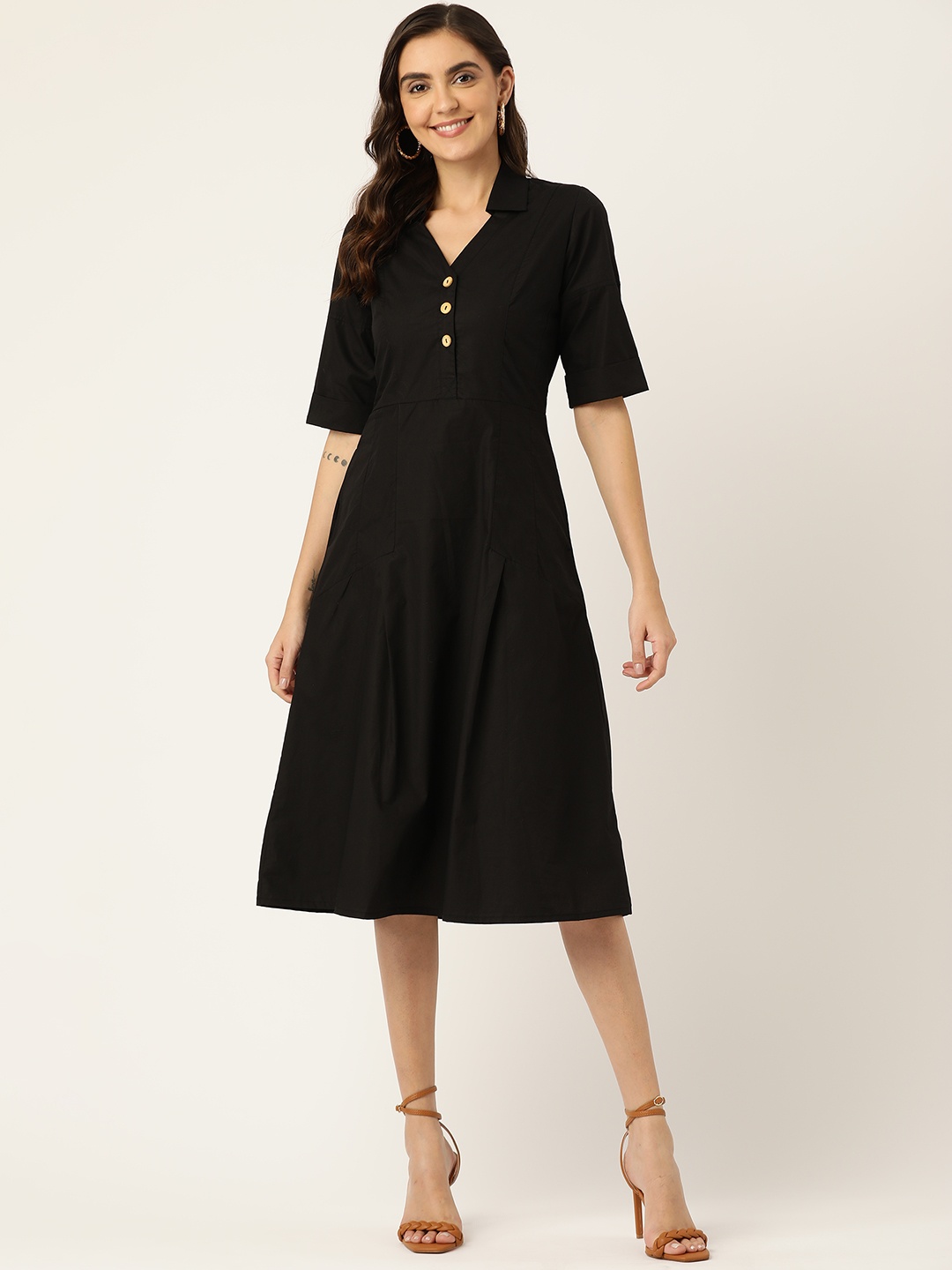 

BRINNS Black Solid Shirt Midi Dress