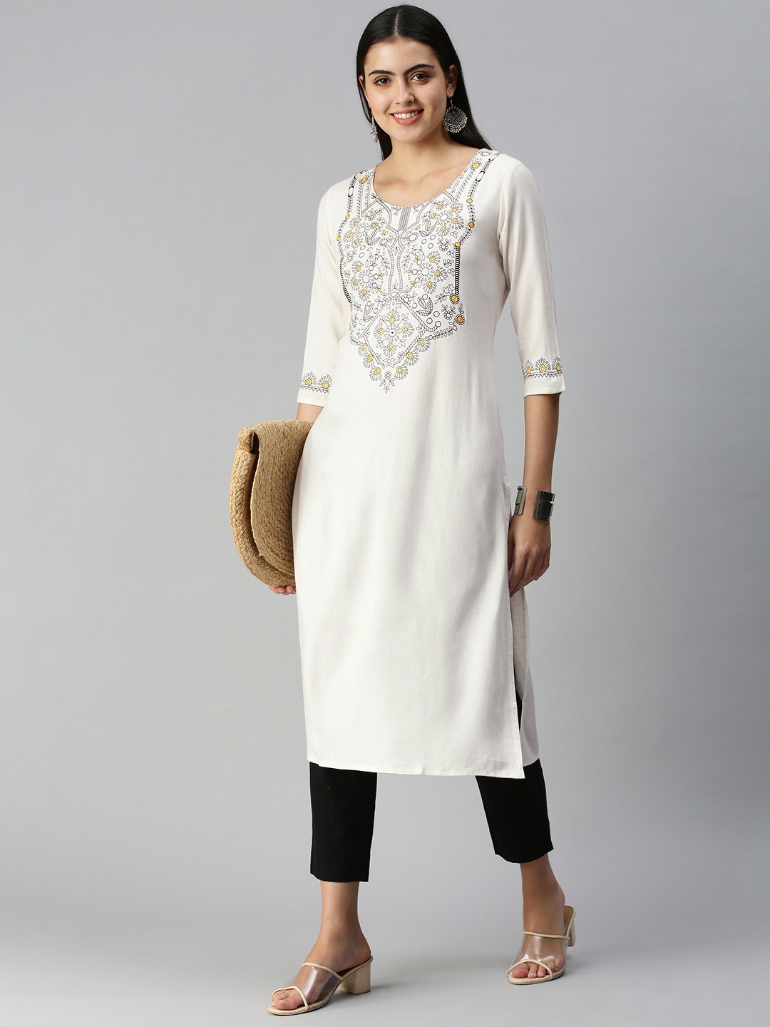

ETIQUETTE Women Off-White & Black Ethnic Motifs Yoke Design Straight Kurta