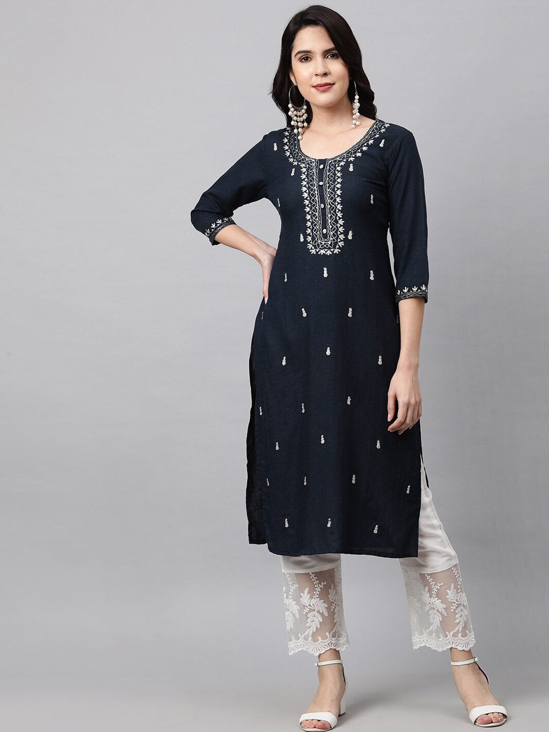 

FASHOR Women Blue Ethnic Motifs Embroidered Kurta