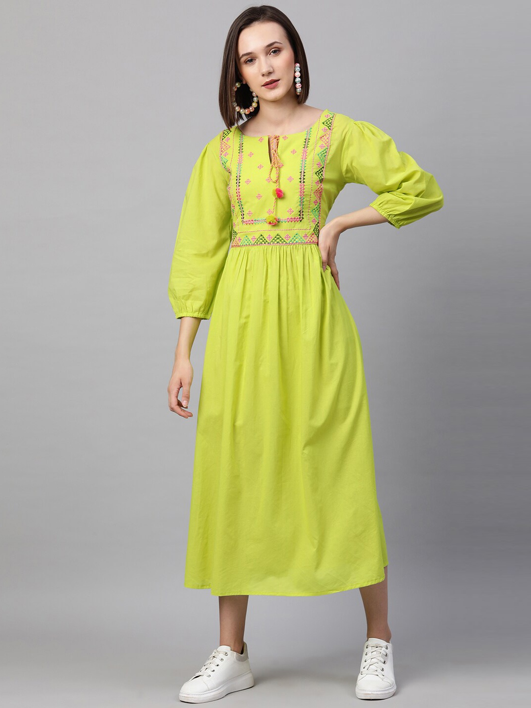 

FASHOR Green A-Line Embroidered Midi Dress