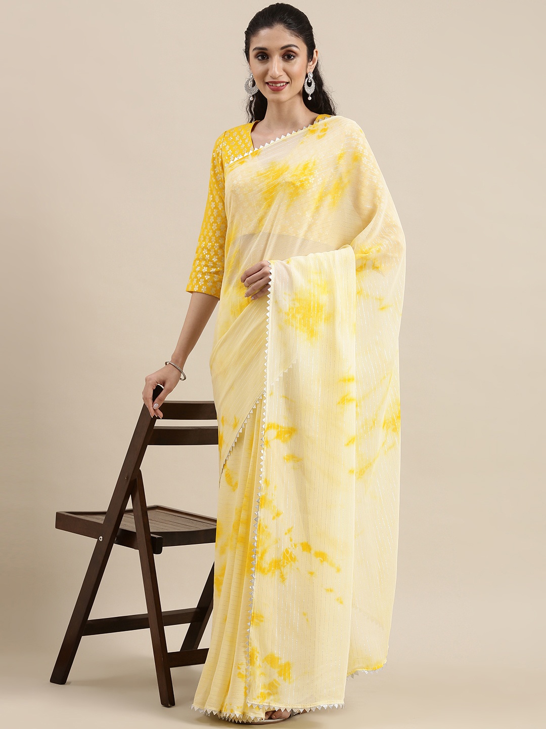 

Kvsfab Yellow & Off White Shibori Print Gotta Patti Pure Georgette Fusion Saree