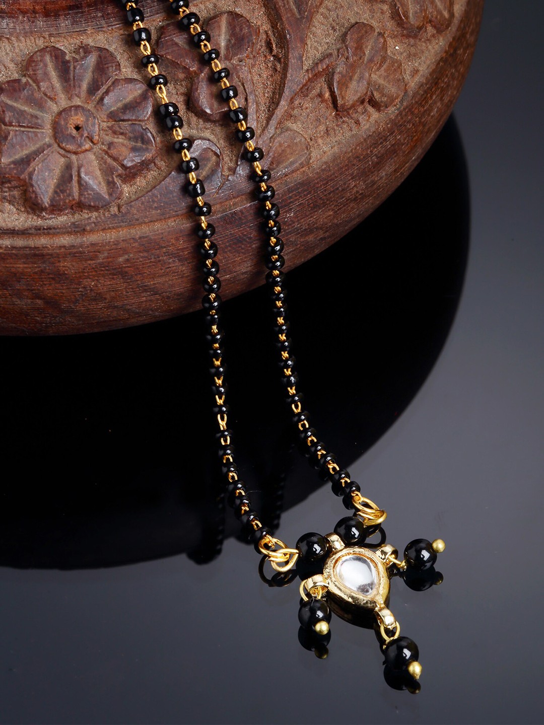 

KARATCART Gold-Plated Black & White Kundan-Studded & Beaded Mangalsutra