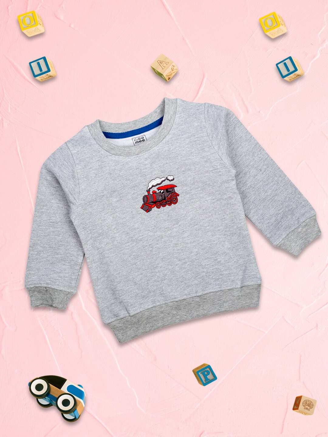 

MeeMee Boys Grey Melange Applique Regular Fit Winter Cotton T-shirt