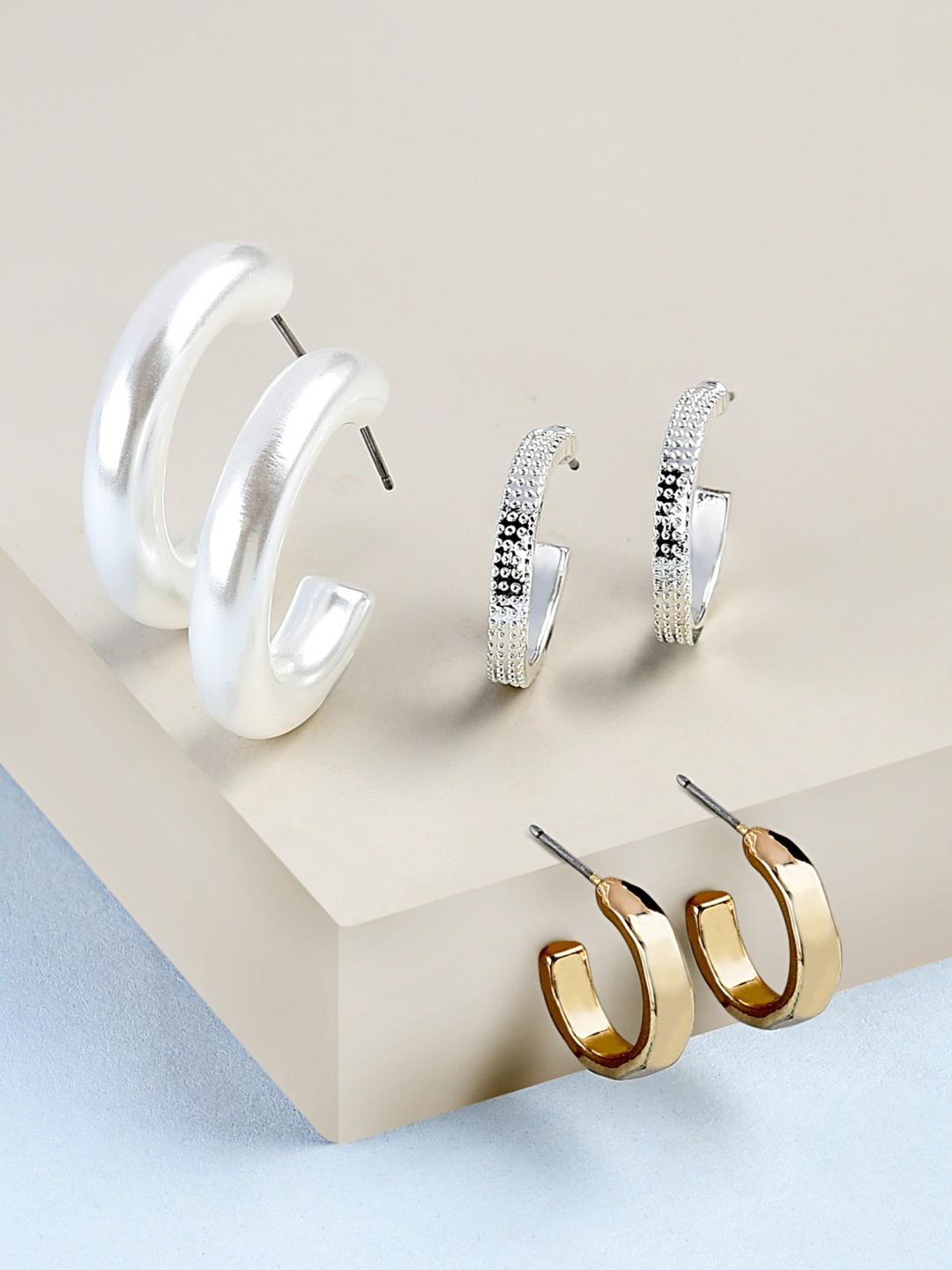 

AMI Set Of 3 Gold-Plated & White Circular Half Hoop Earrings