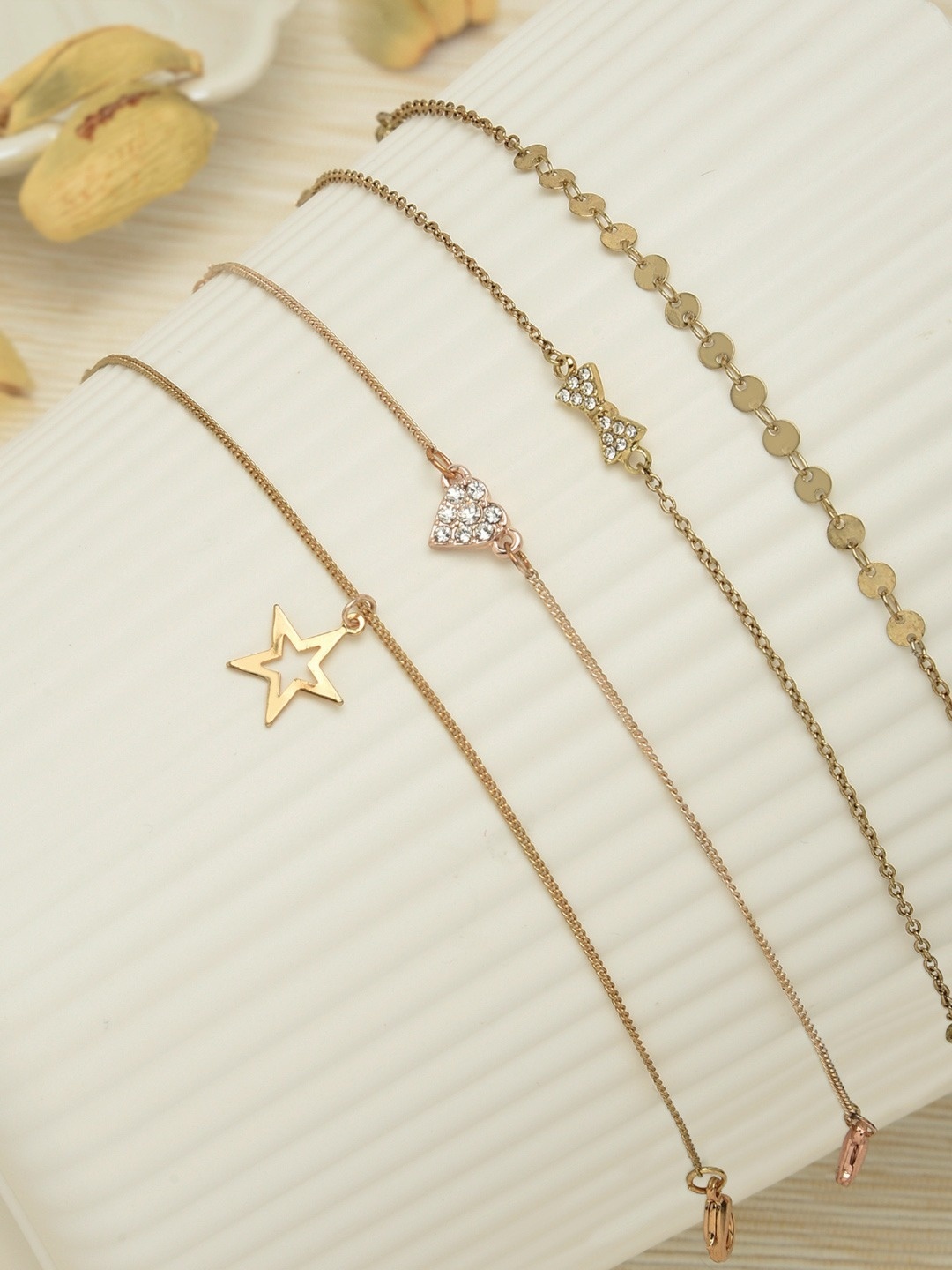 

AMI Women Set Of 4 Gold-Toned & White Gold-Plated Link Bracelet