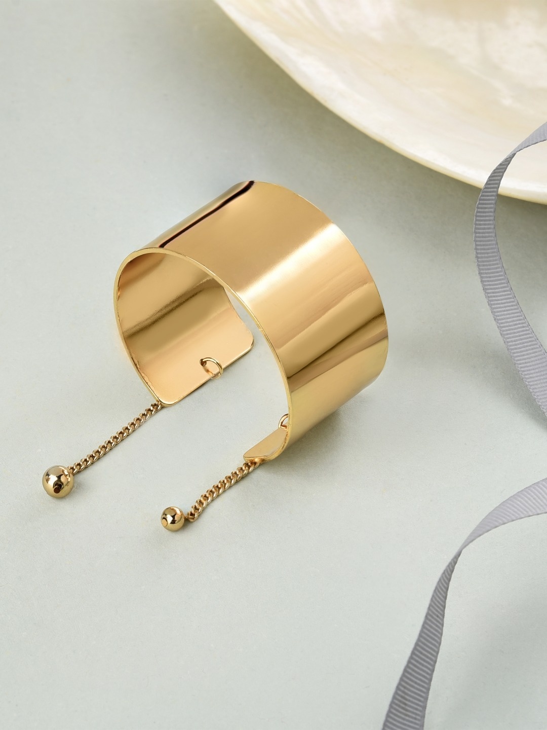 

AMI Women Gold-Toned Gold-Plated Cuff Bracelet