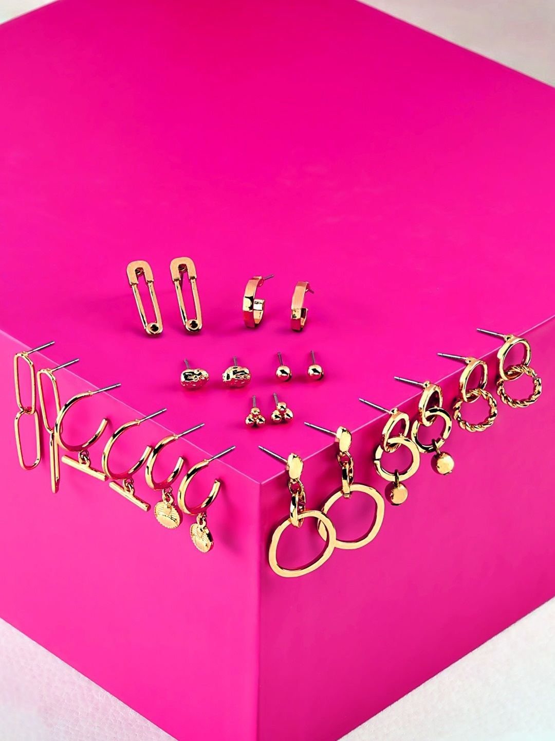 

AMI Set Of 11 Gold-Plated Contemporary Drop Stud & Semi-Hoops Earrings