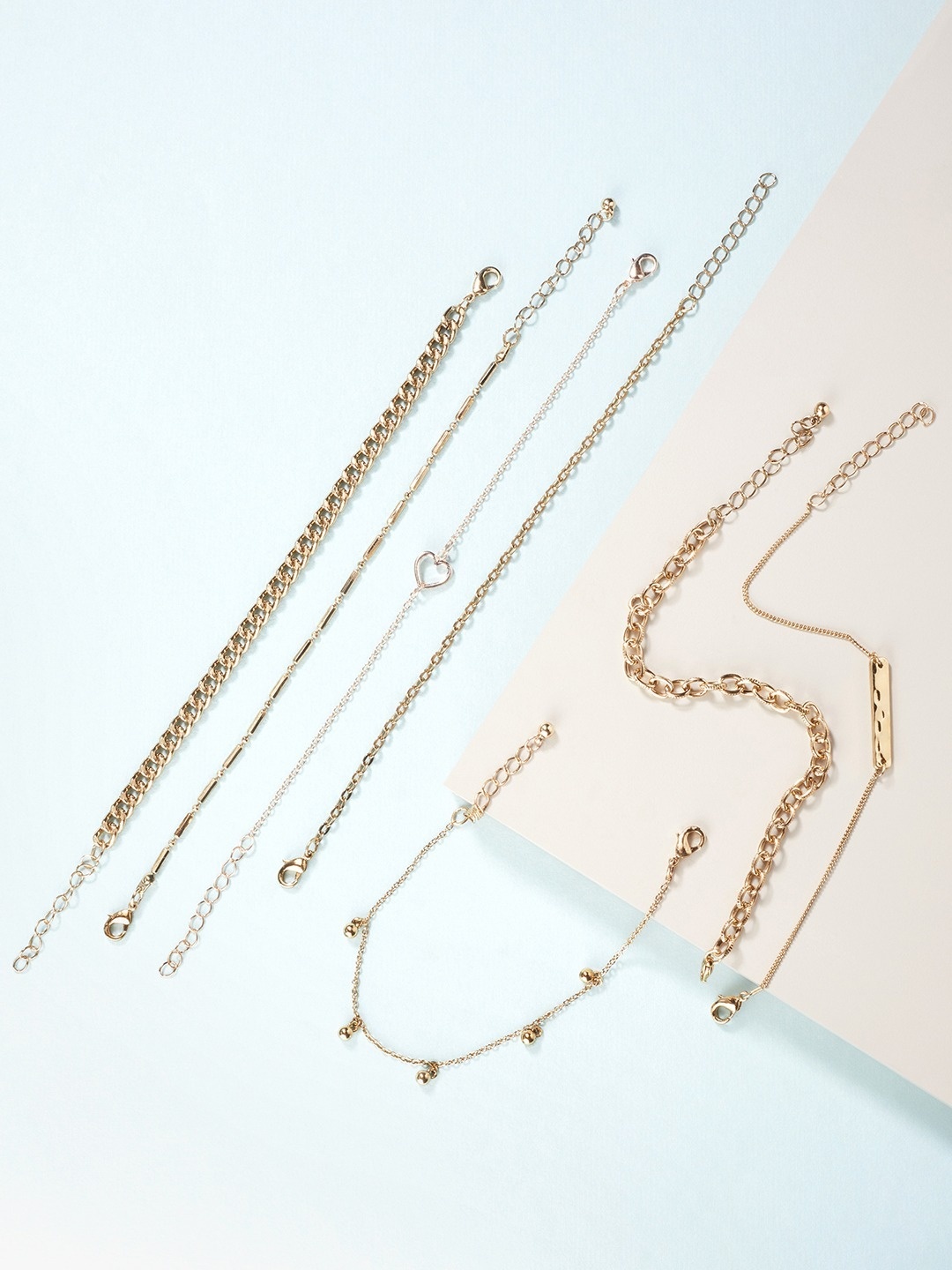 

AMI Women Set Of 8 Gold-Toned Link Bracelet