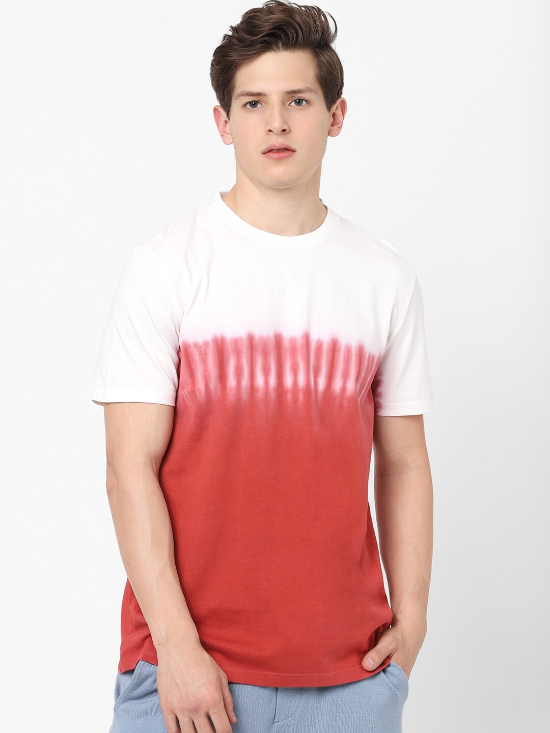 

Celio Men Red Dyed T-shirt