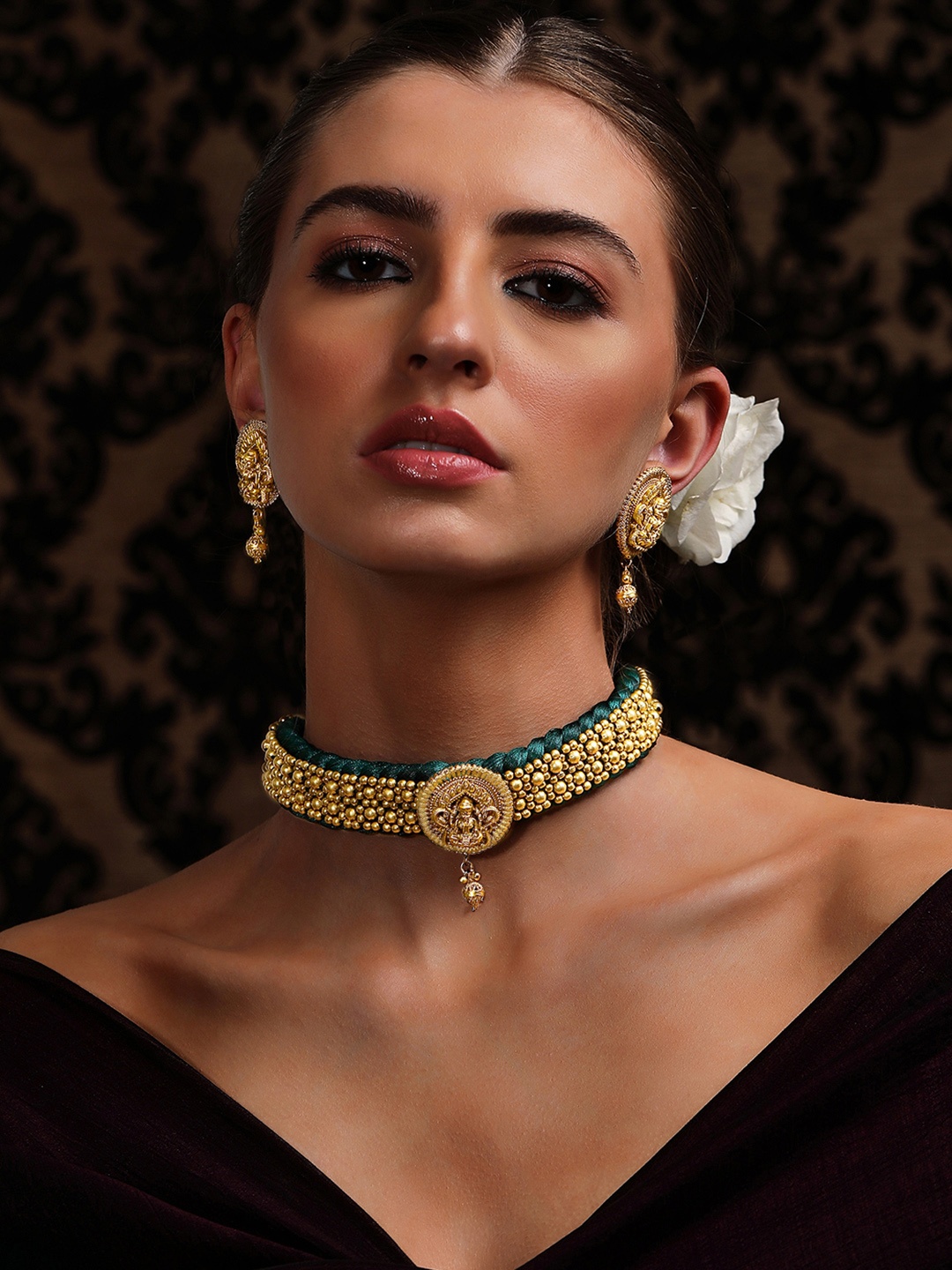 

Rubans Gold-Plated Temple Jewellery Set