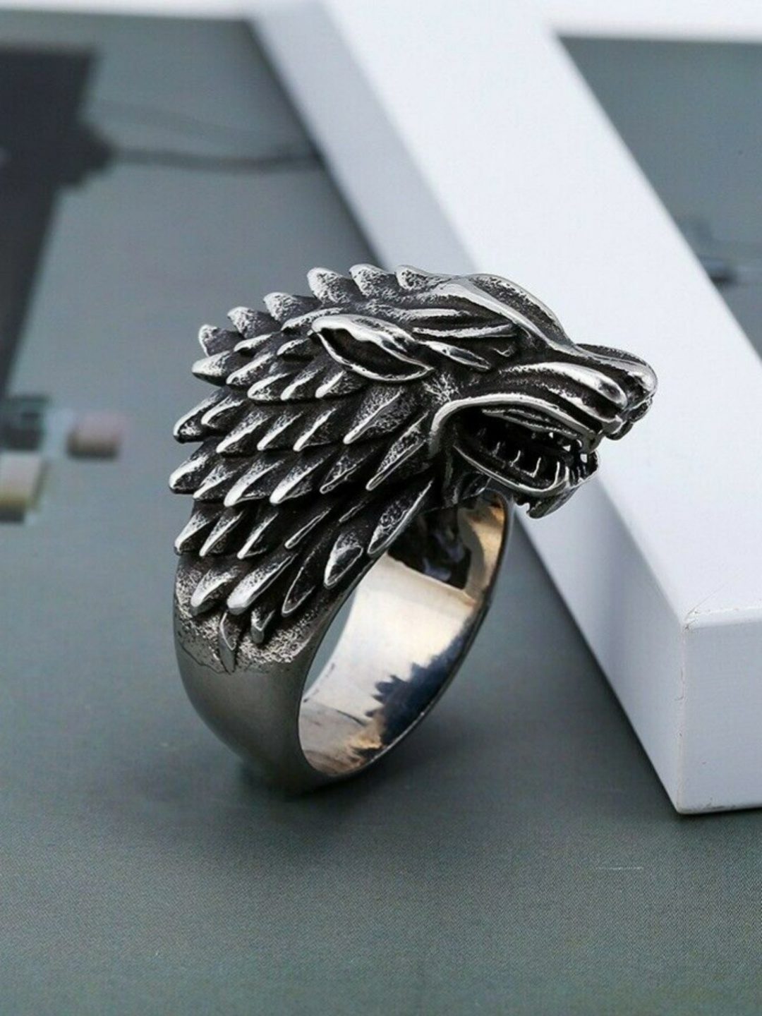 

EL REGALO Men German Silver Oxidised Game Of Thrones Finger Ring