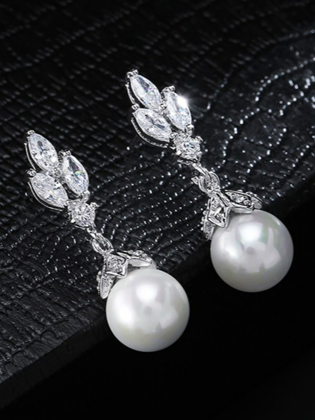 

EL REGALO Silver-Toned Circular Drop Earrings