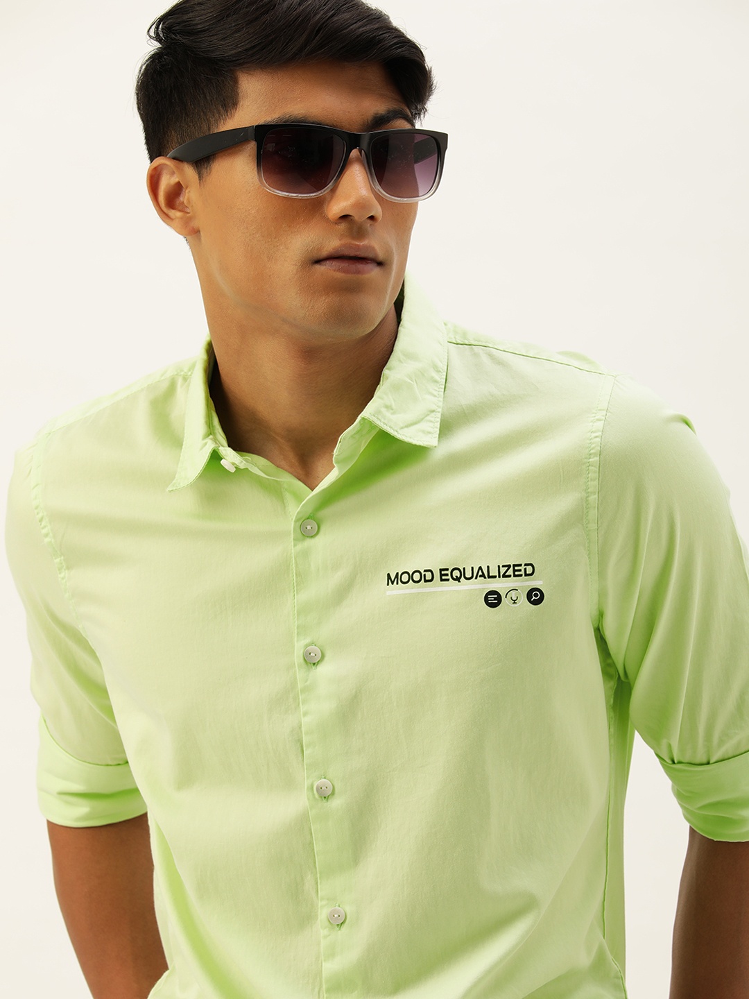 

SINGLE Men Green Printed Detail Slim Fit Pure Cotton Casual Shirt
