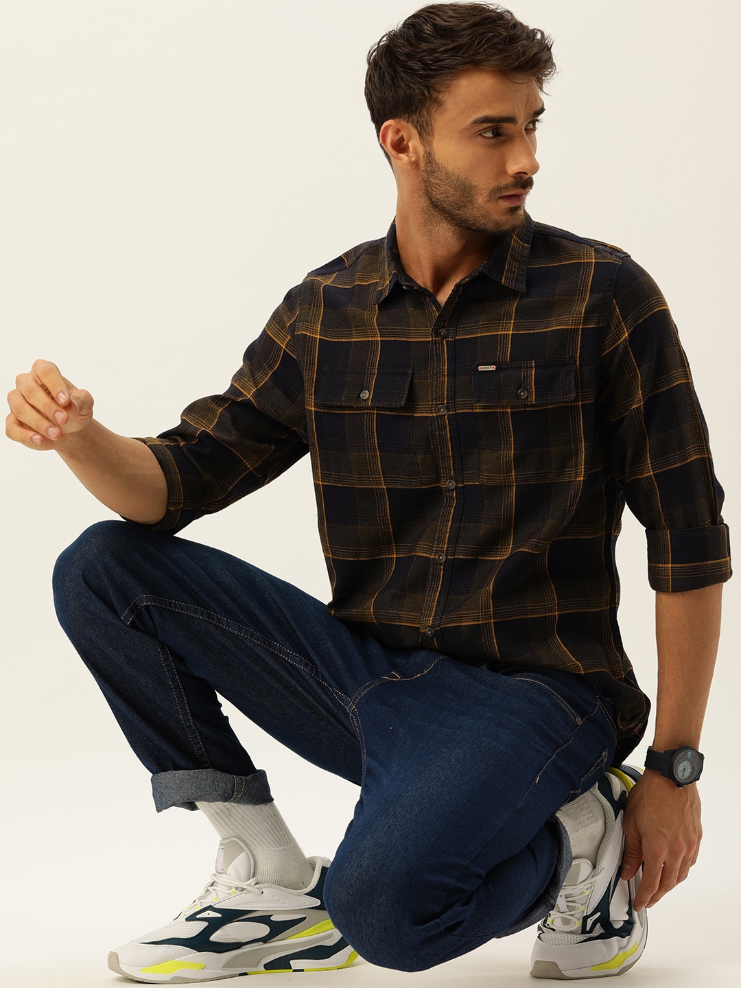 

SINGLE Men Navy Blue & Yellow Checked Pure Cotton Slim Fit Casual Shirt