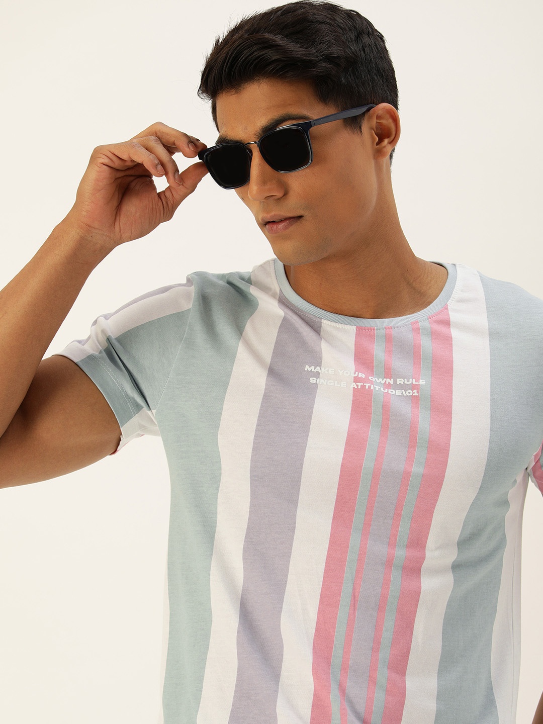 

SINGLE Men White & Pink Striped Slim Fit T-shirt