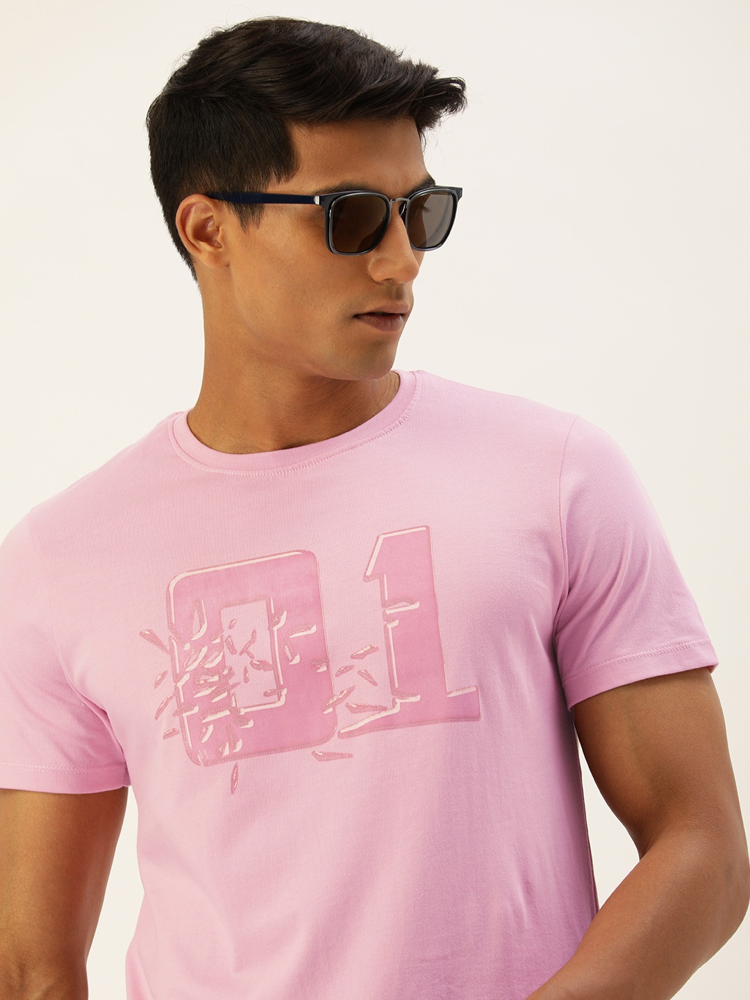 

SINGLE Men Pink Typography Printed Slim Fit T-shirt