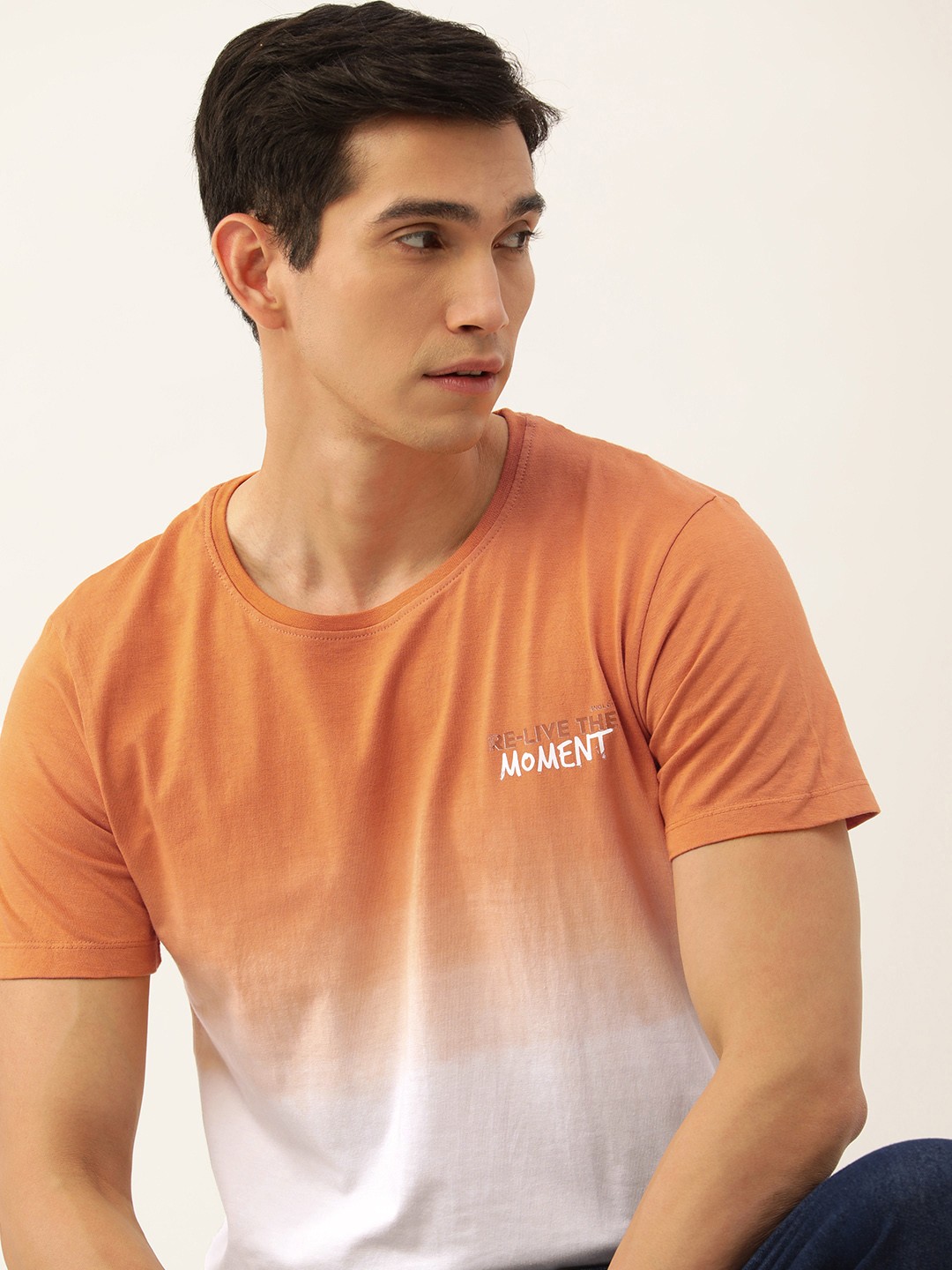 

SINGLE Men White & Orange Colourblocked Pure Cotton Slim Fit T-shirt