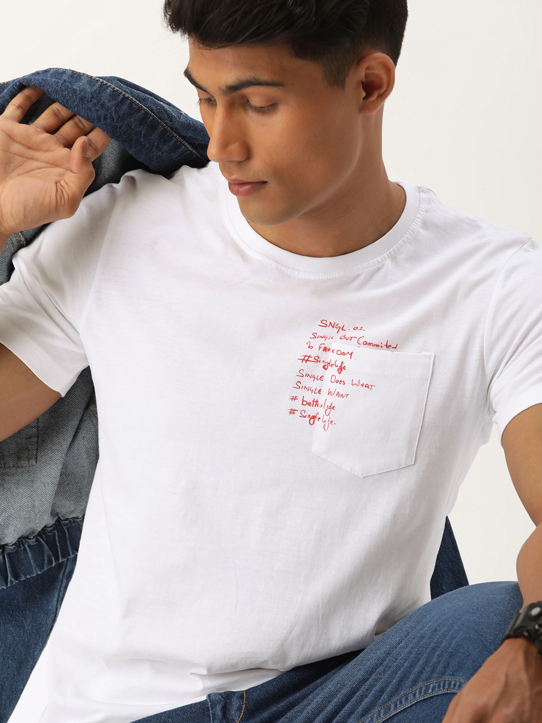 

SINGLE Men White Typography Printed Pocket Detail Pure Cotton T-shirt