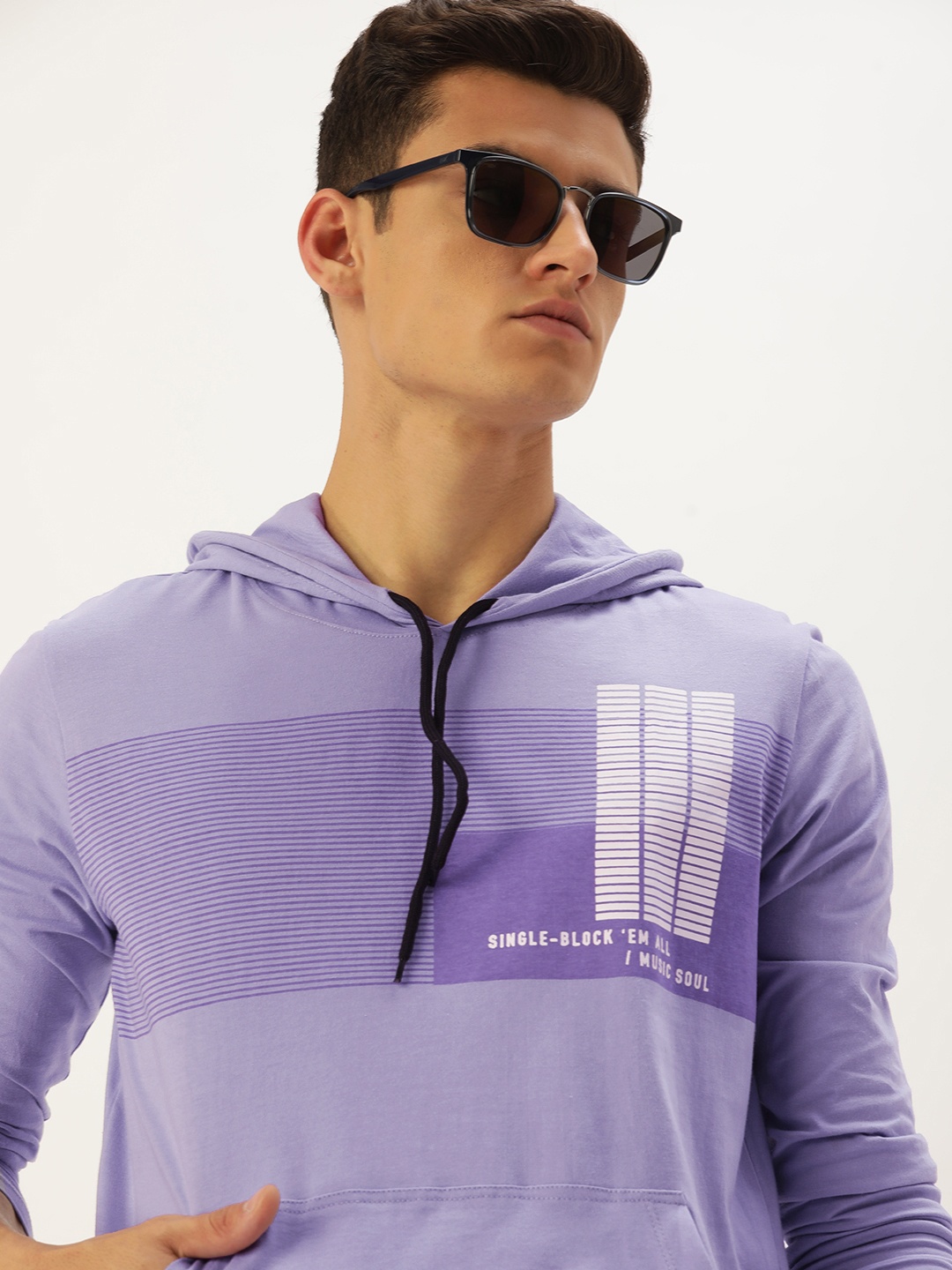 

SINGLE Men Lavender Striped Pure Cotton Slim Fit T-shirt