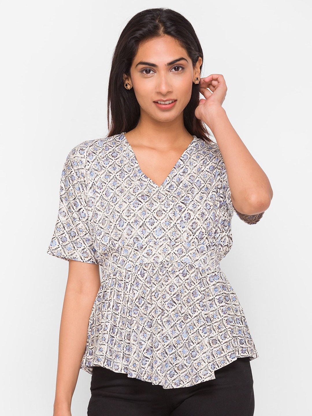 

Globus Women White Floral Print Wrap Top