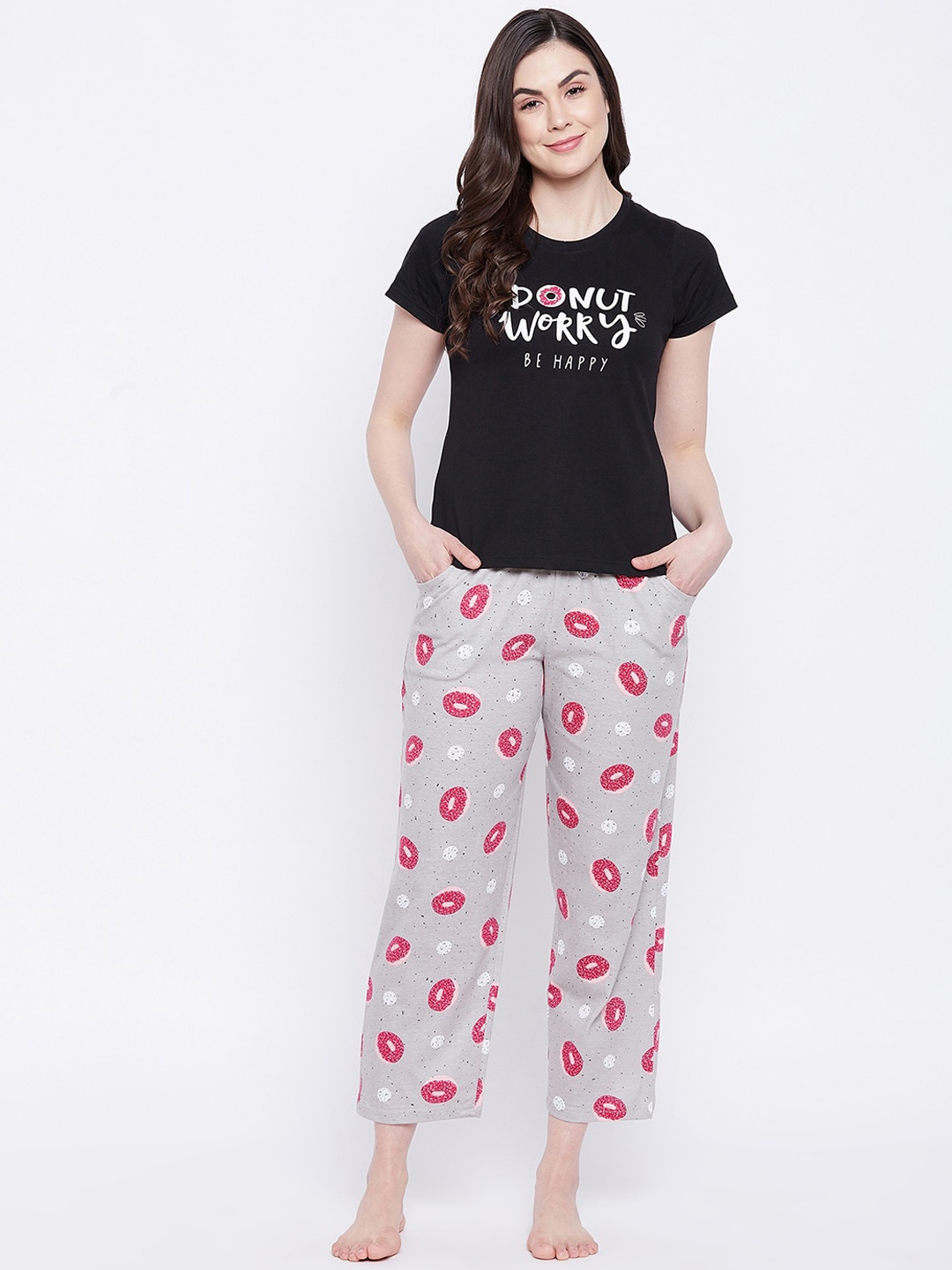 

Clovia Women Black & Grey Printed Pure Cotton Night suit