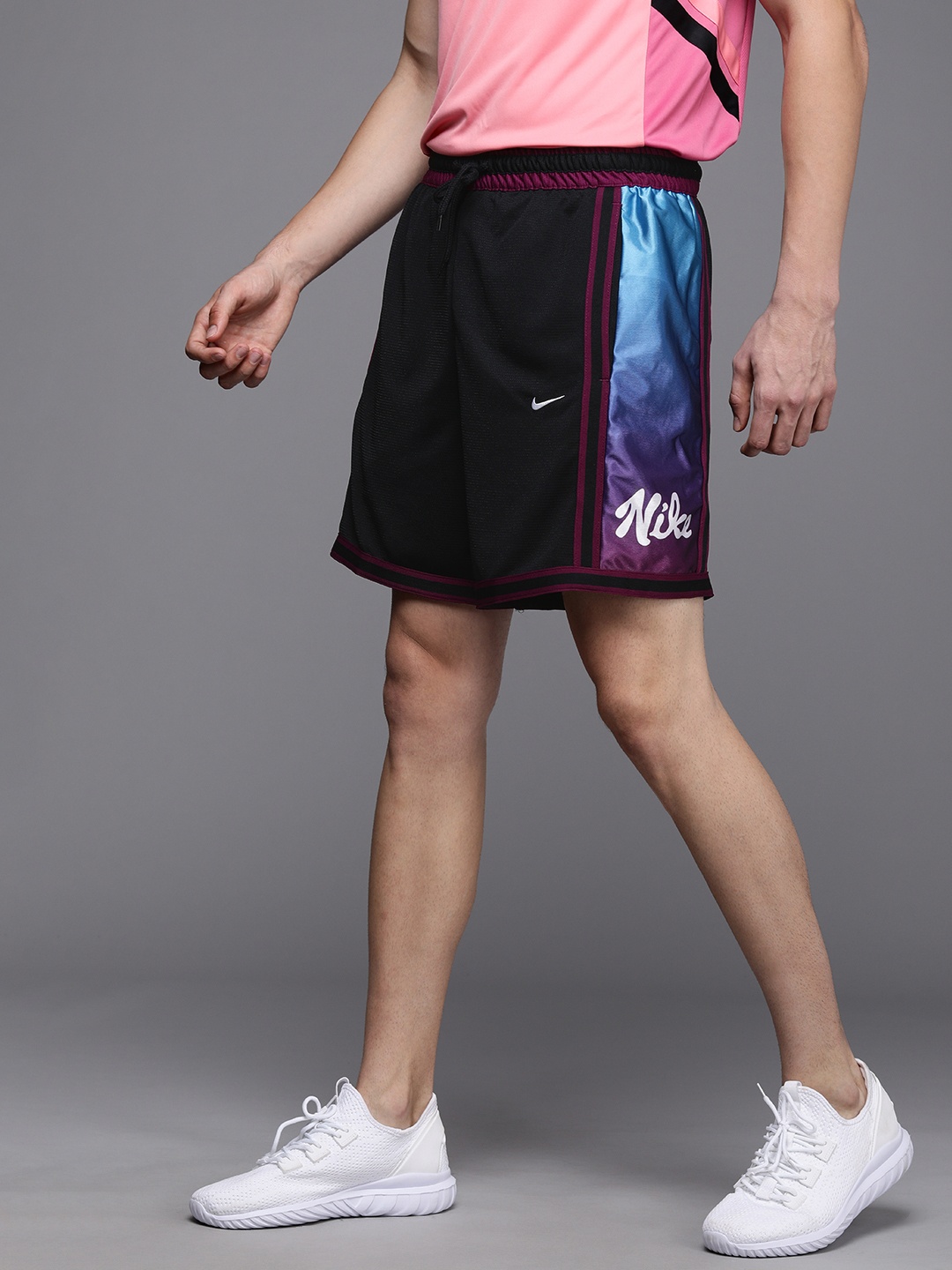 

Nike Men Black Colourblocked Mid-Rise Sports Shorts
