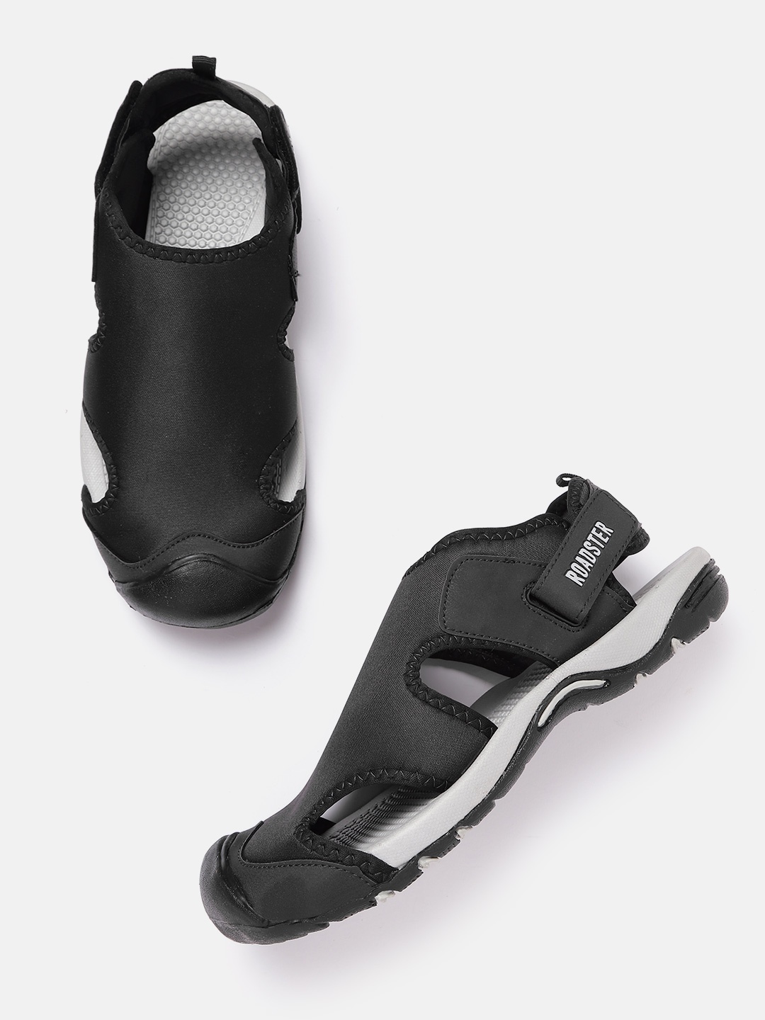 

Roadster Men Black Solid Sports Sandals