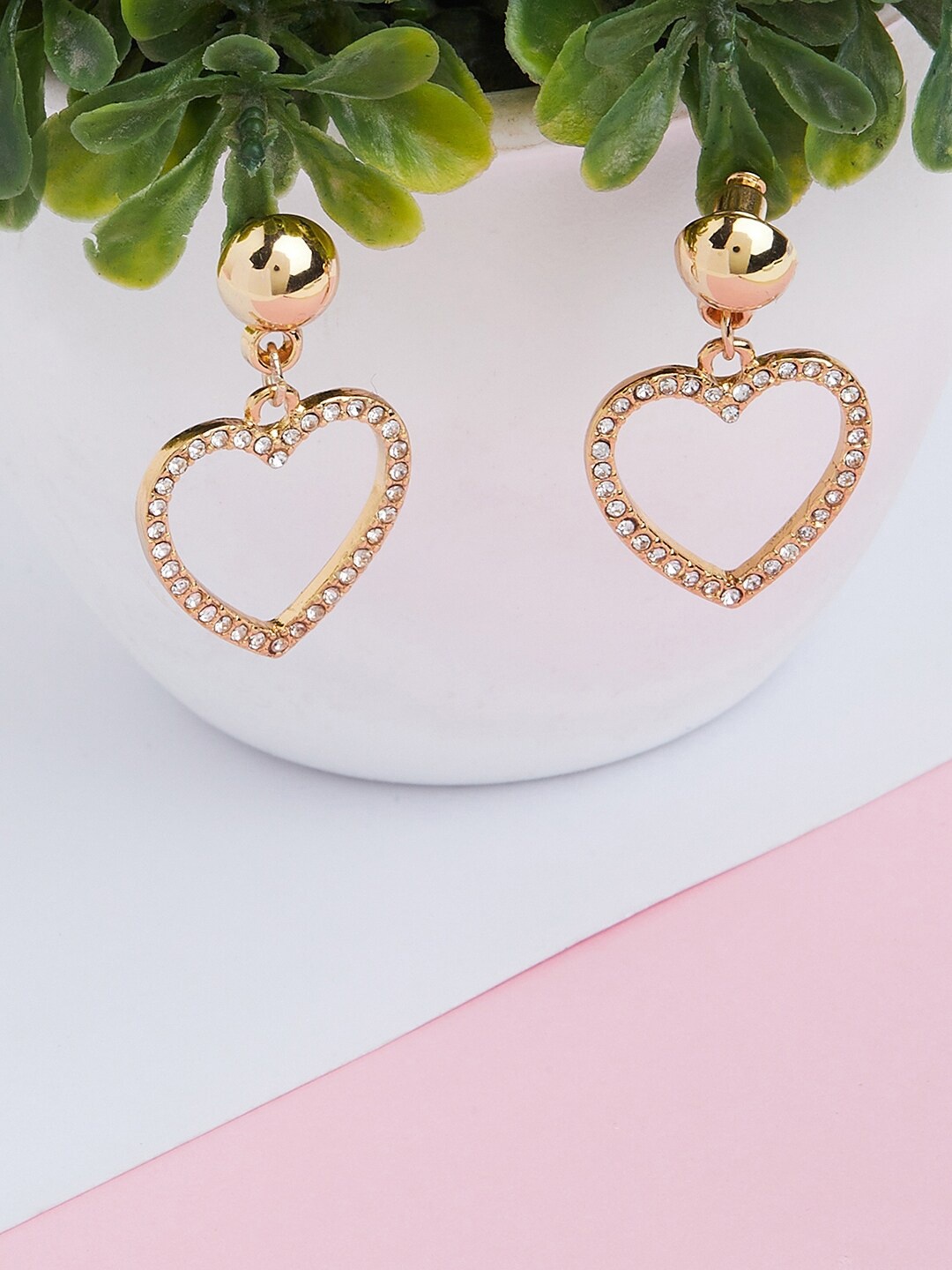 

Lilly & sparkle Gold-Toned Heart Shaped Drop Earrings