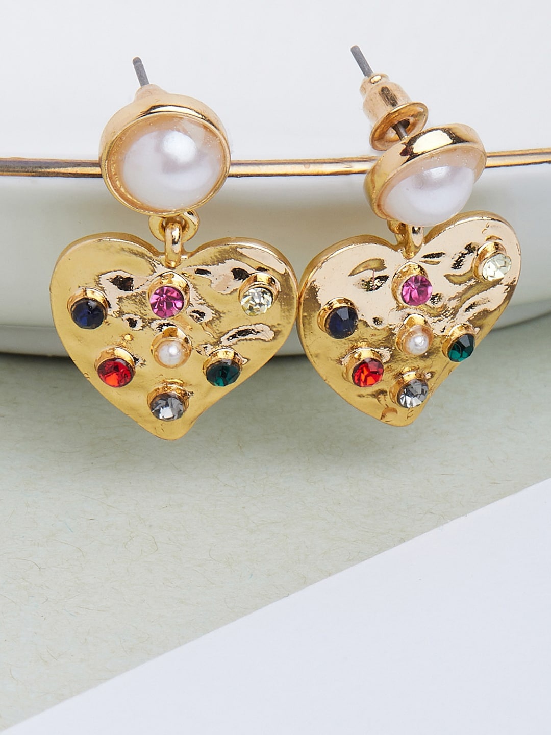 

Lilly & sparkle Gold-Toned Heart Shaped Drop Earrings