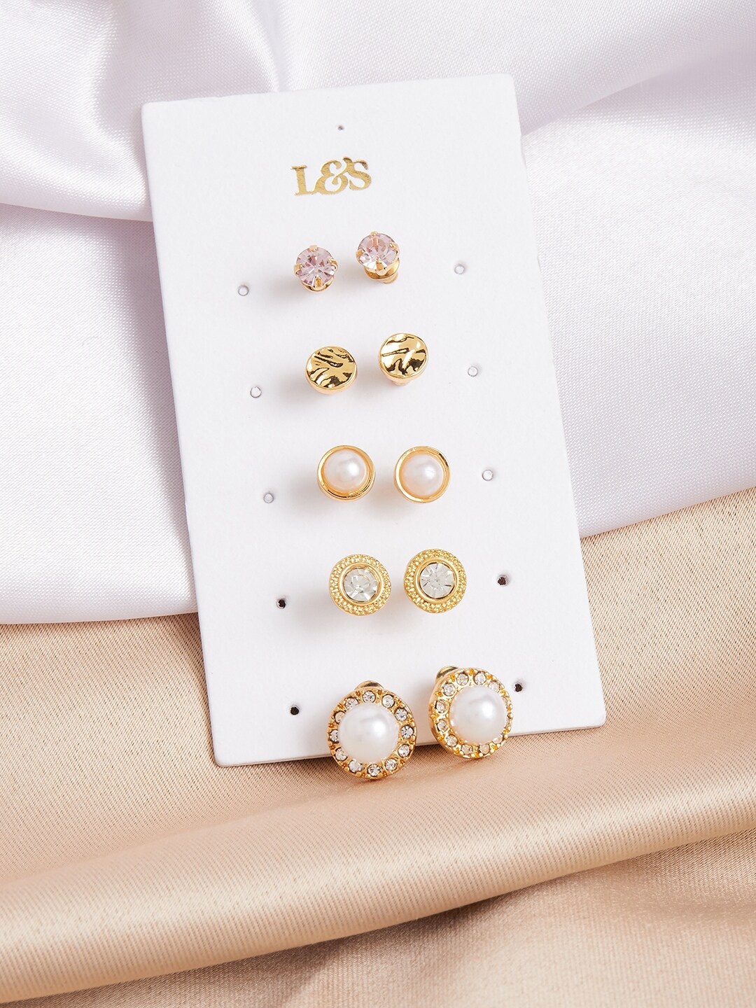 

Lilly & sparkle Gold-Toned Circular Studs Earrings