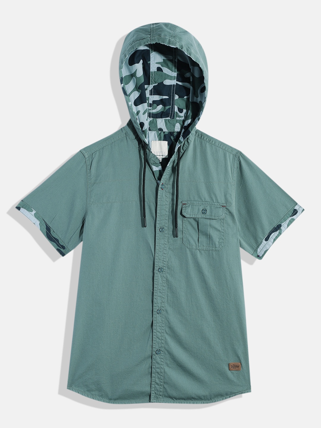 

UTH by Roadster Teen Boys Green Solid Pure Cotton Casual Shirt