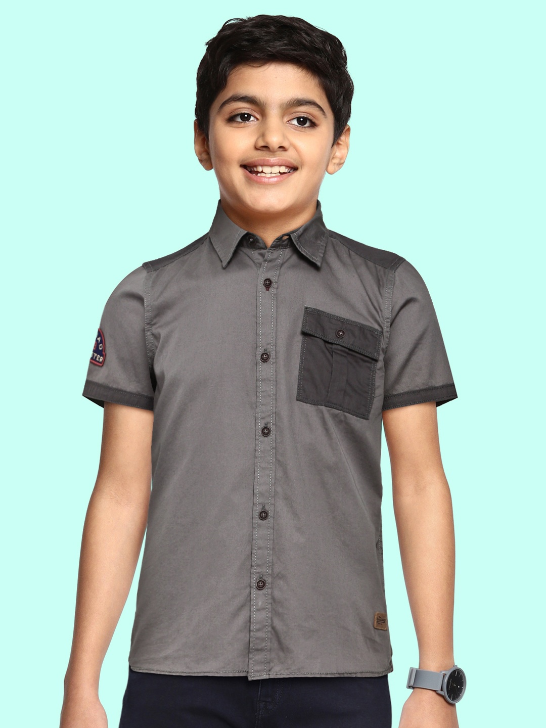

UTH by Roadster Boys Grey Pure Cotton Casual Shirt