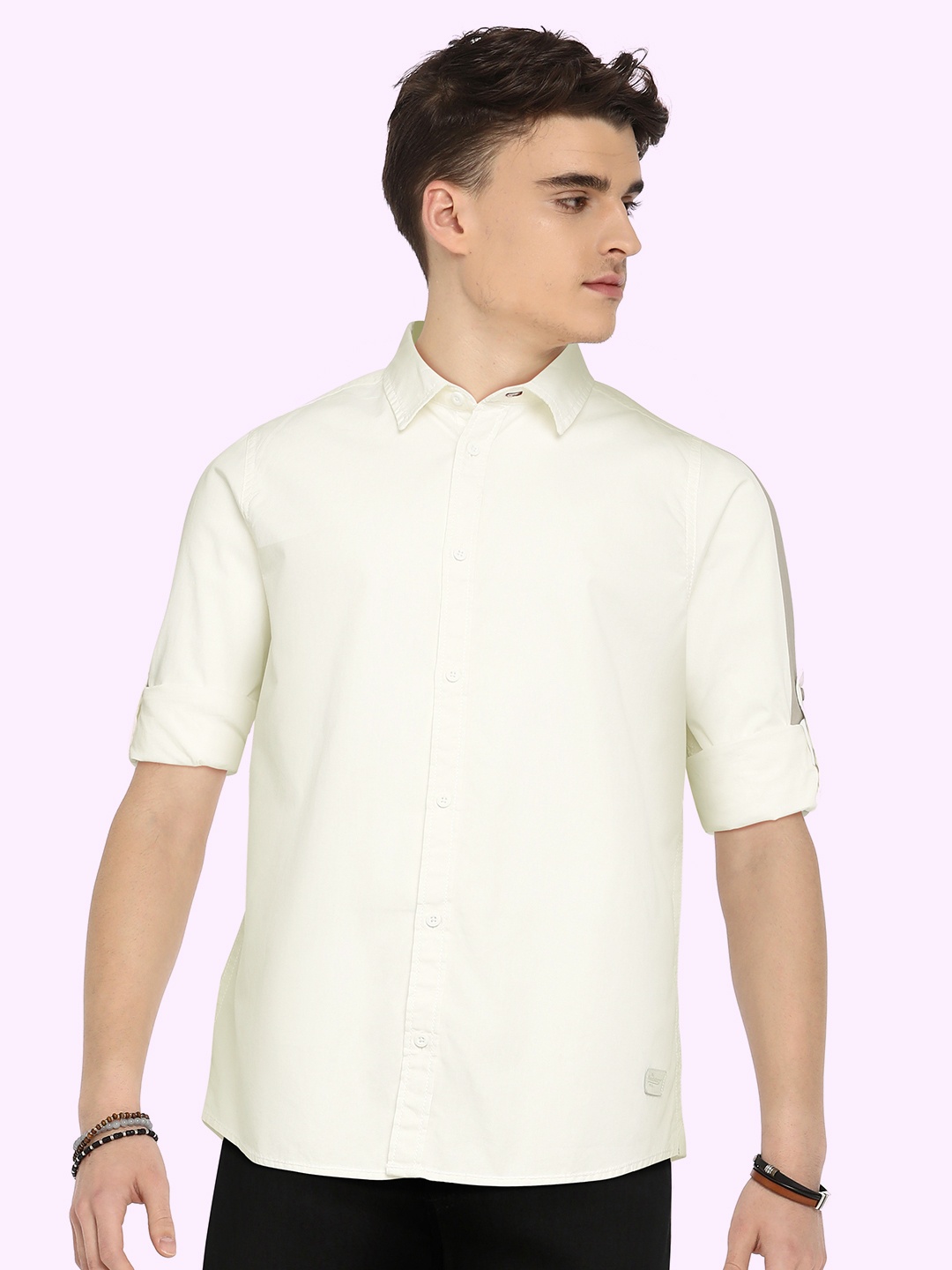 

UTH by Roadster Teen Boys Off-White Solid Pure Cotton Casual Shirt