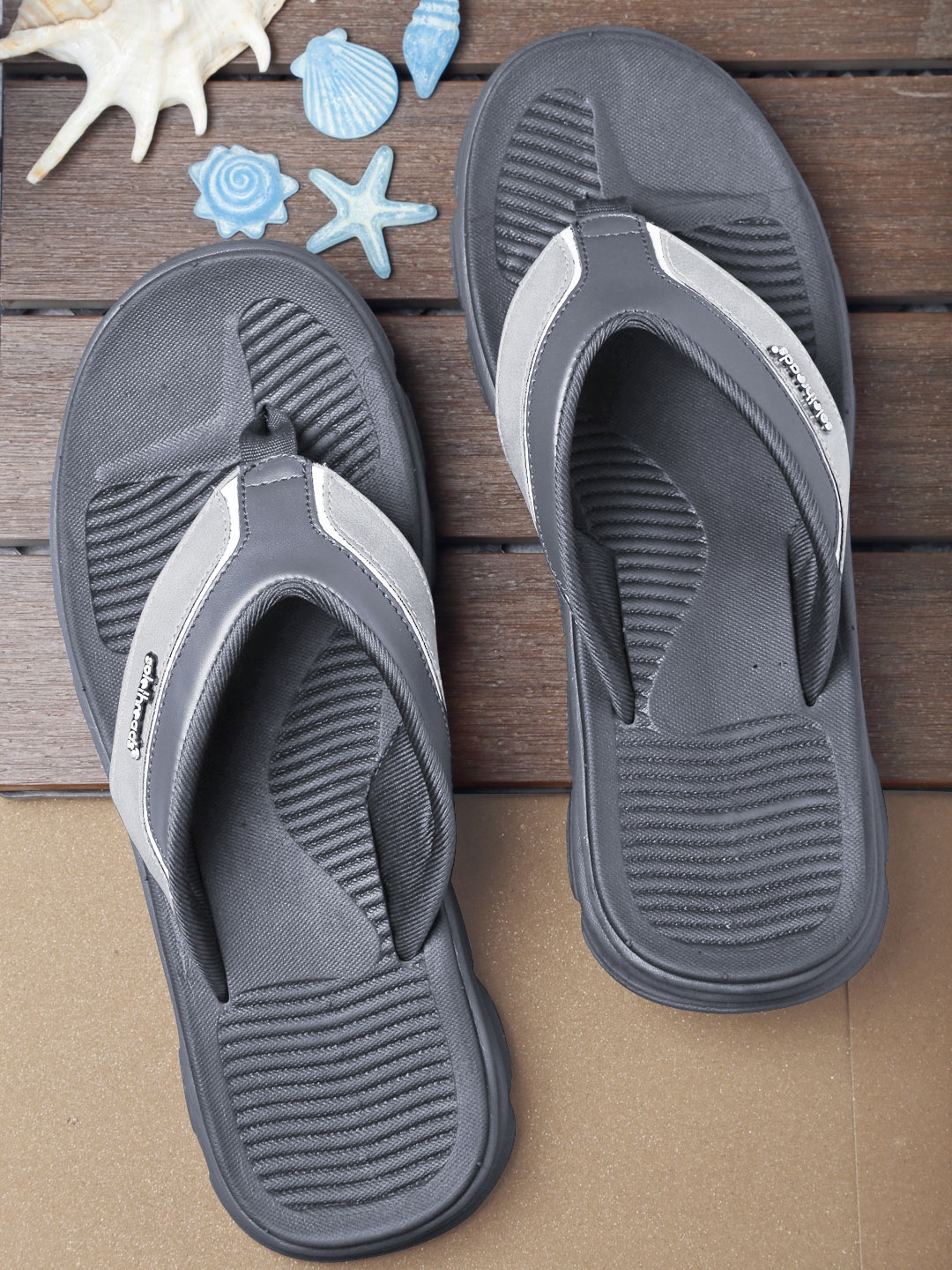 

Solethreads Men Grey & White Thong Flip-Flops