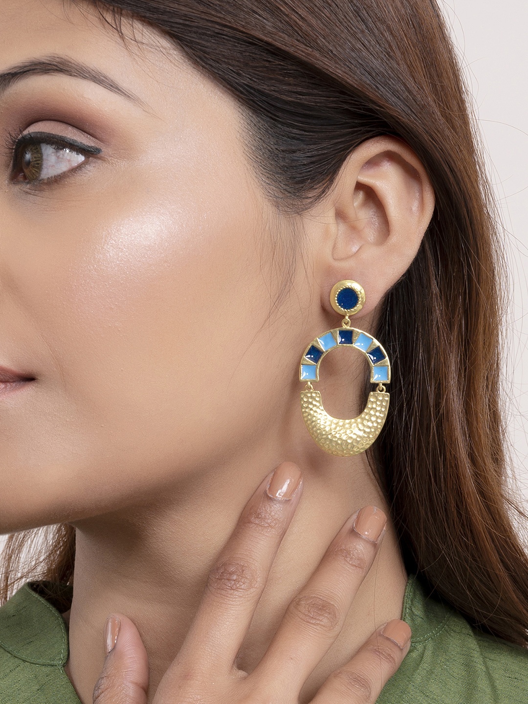 

Mikoto by FableStreet Gold-Toned Geometric Drop Earrings