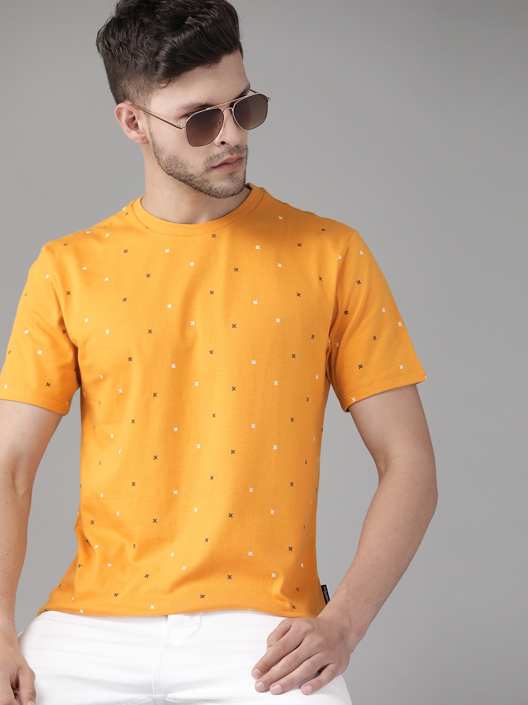 

Roadster Men Mustard Yellow Printed Pure Cotton T-shirt