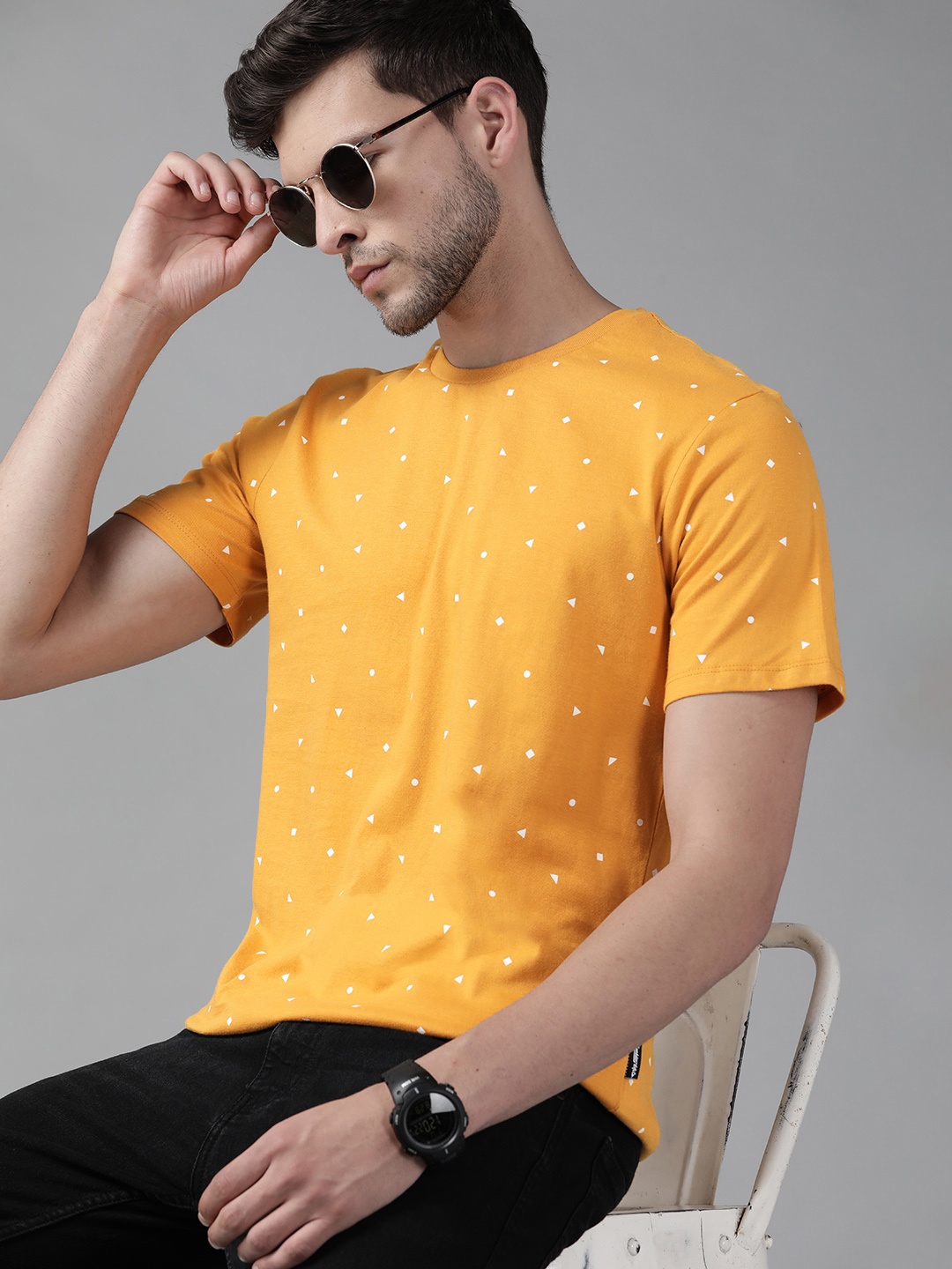 

Roadster Men Mustard Yellow & White Printed Pure Cotton T-shirt