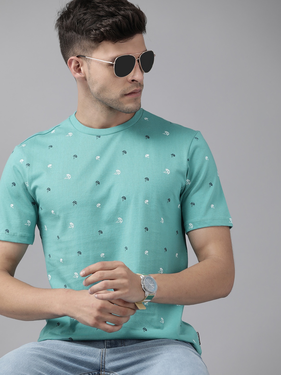 

Roadster Men Sea Green & White Conversational Printed Pure Cotton T-shirt